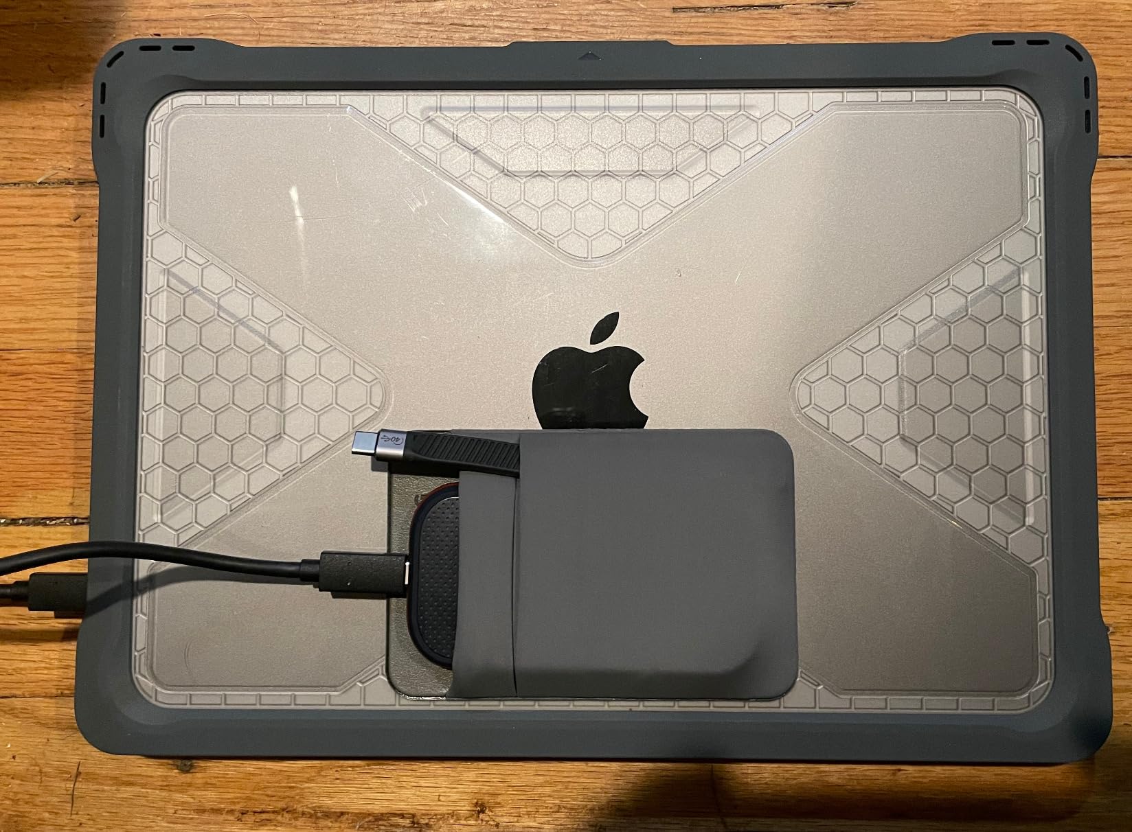 SanDisk 1TB Extreme PRO Portable SSD - Up to 2000MB/s - USB-C, USB 3.2 Gen 2x2, IP65 Water and Dust Resistance customer photo 2