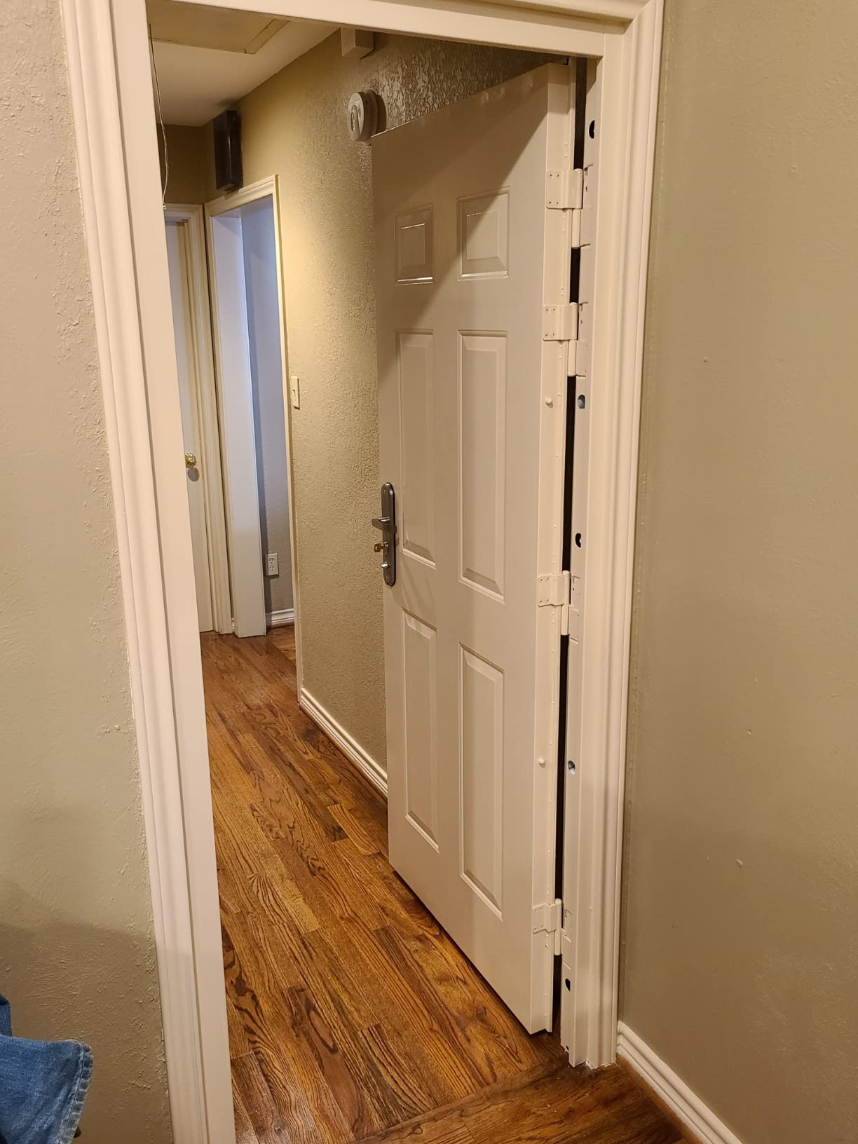 VIZ-PRO Quick Mount Steel Security Door with Frame and Hardware, 6 Panel White Left Side-Hinged Outward customer photo 1