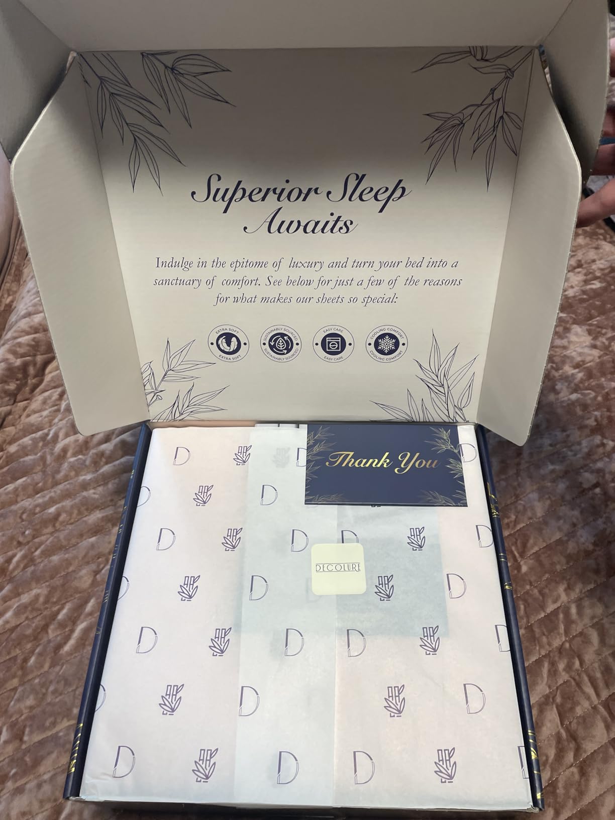 DECOLURE 100% Viscose Derived from Bamboo Sheets Queen Size - Luxury 4 Pc Naturally Cooling Sheets, Ultra Soft Bed Set - Deep 17