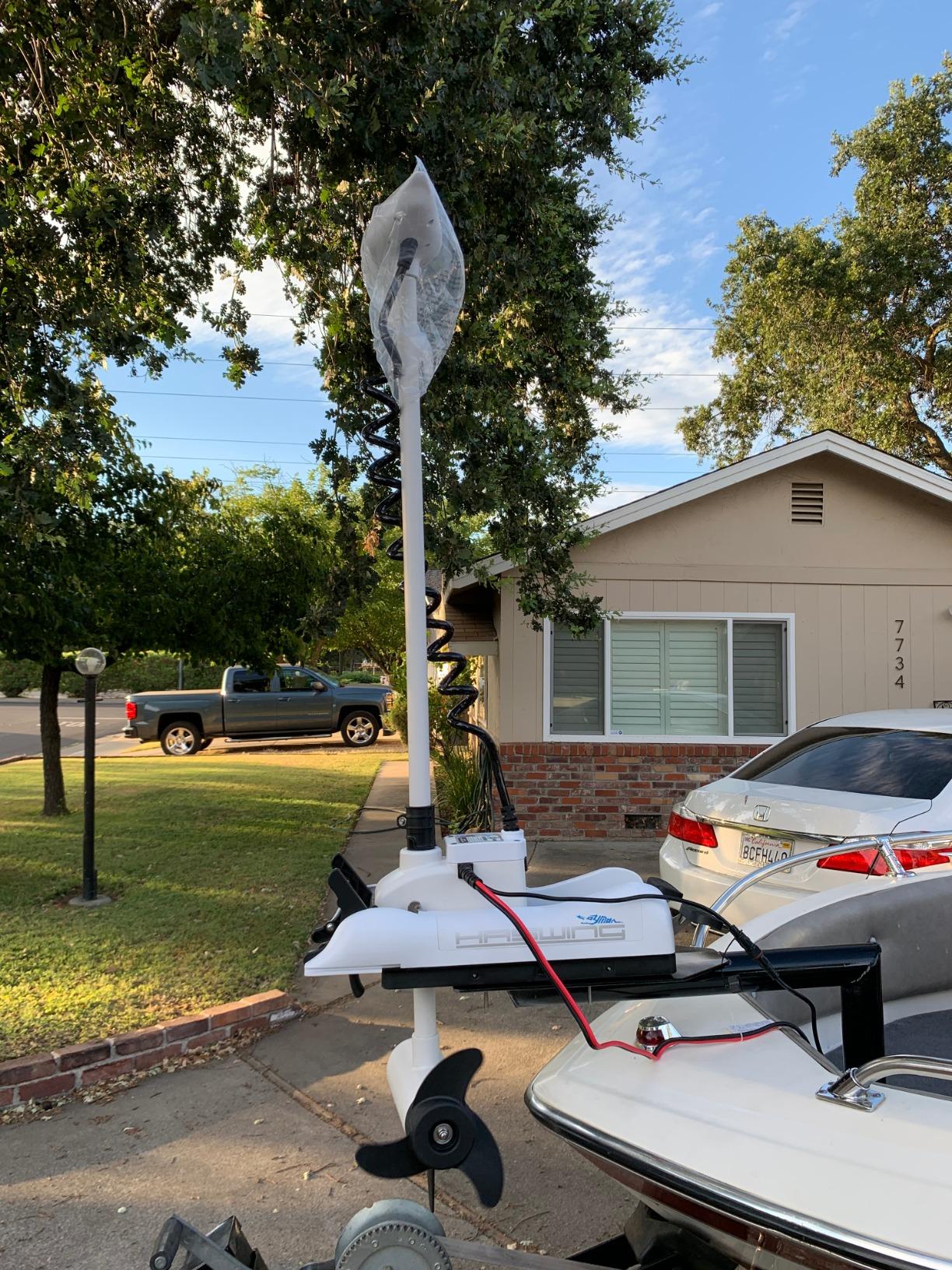 AQUOS Haswing CaymanB Electric Bow Mount 12V Saltwater & Freshwater Trolling Motor - 55lbs Thrust, 48in Shaft, with Wireless Remote & Wireless Foot Control customer photo 1