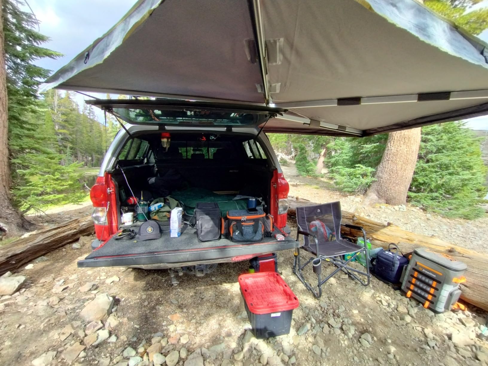 Overland Vehicle Systems HD Nomadic 270 LT Awning Driver Side | 80 Sq Ft of Coverage | Dark Gray Fabric with Black Travel Cover Included | Twist and Lock Technology | Heat-Sealed Seams customer photo 1