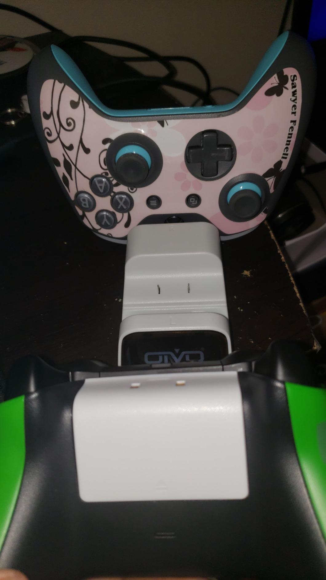 OIVO XSX Controller Charger Station with 2 Packs 5580mWh Rechargeable Battery for Xbox Series X/S/One/Elite/Core Controller, Charging Dock for Xbx with 4 Packs Covers for Xbox One Console customer photo 2