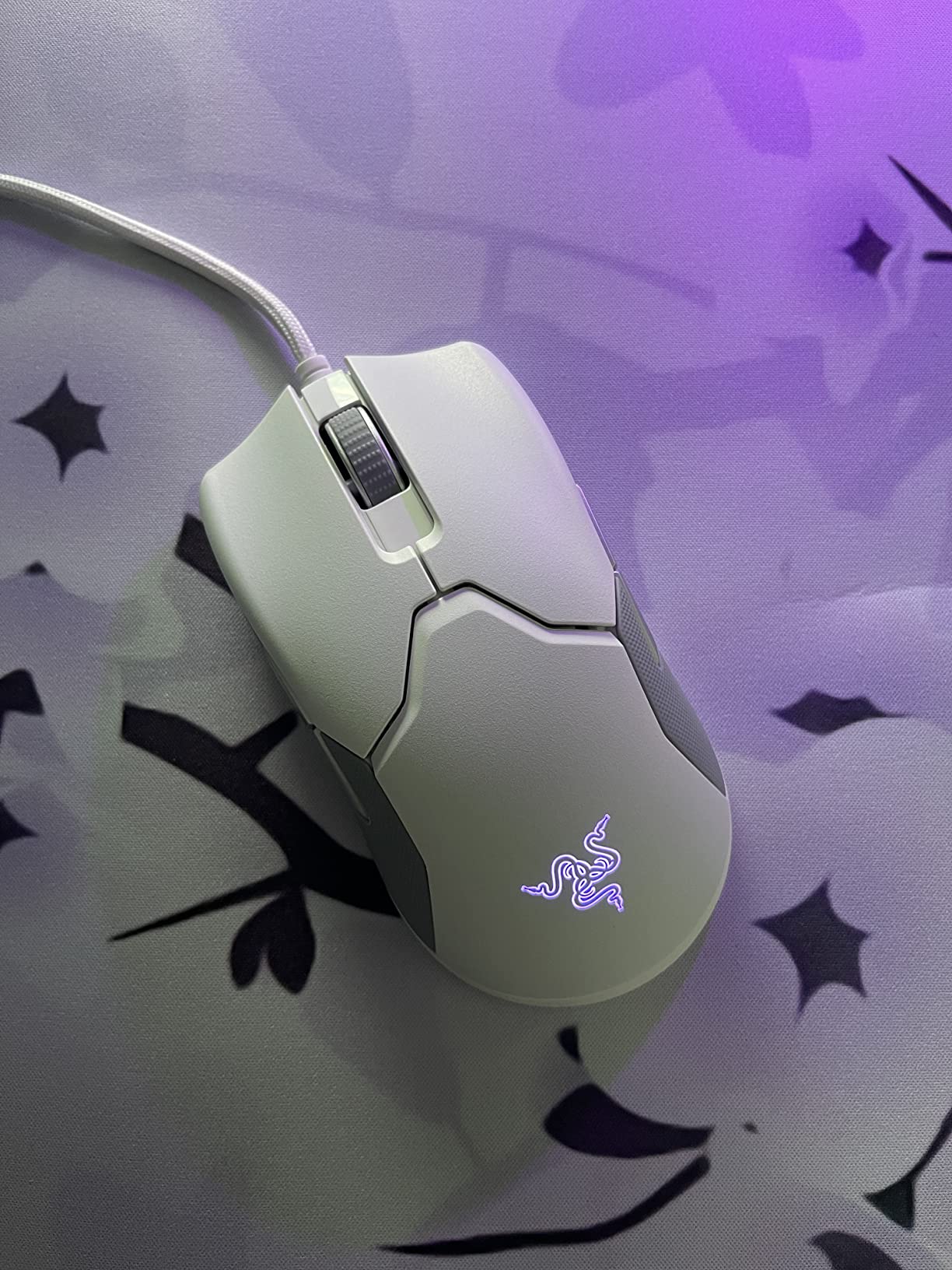 Razer Viper Ultralight Ambidextrous Wired Gaming Mouse: 2nd Generation Optical Mouse Switches 5G Optical Sensor - 71g Lightweight Design - Speedflex Cable - Mercury White customer photo 1