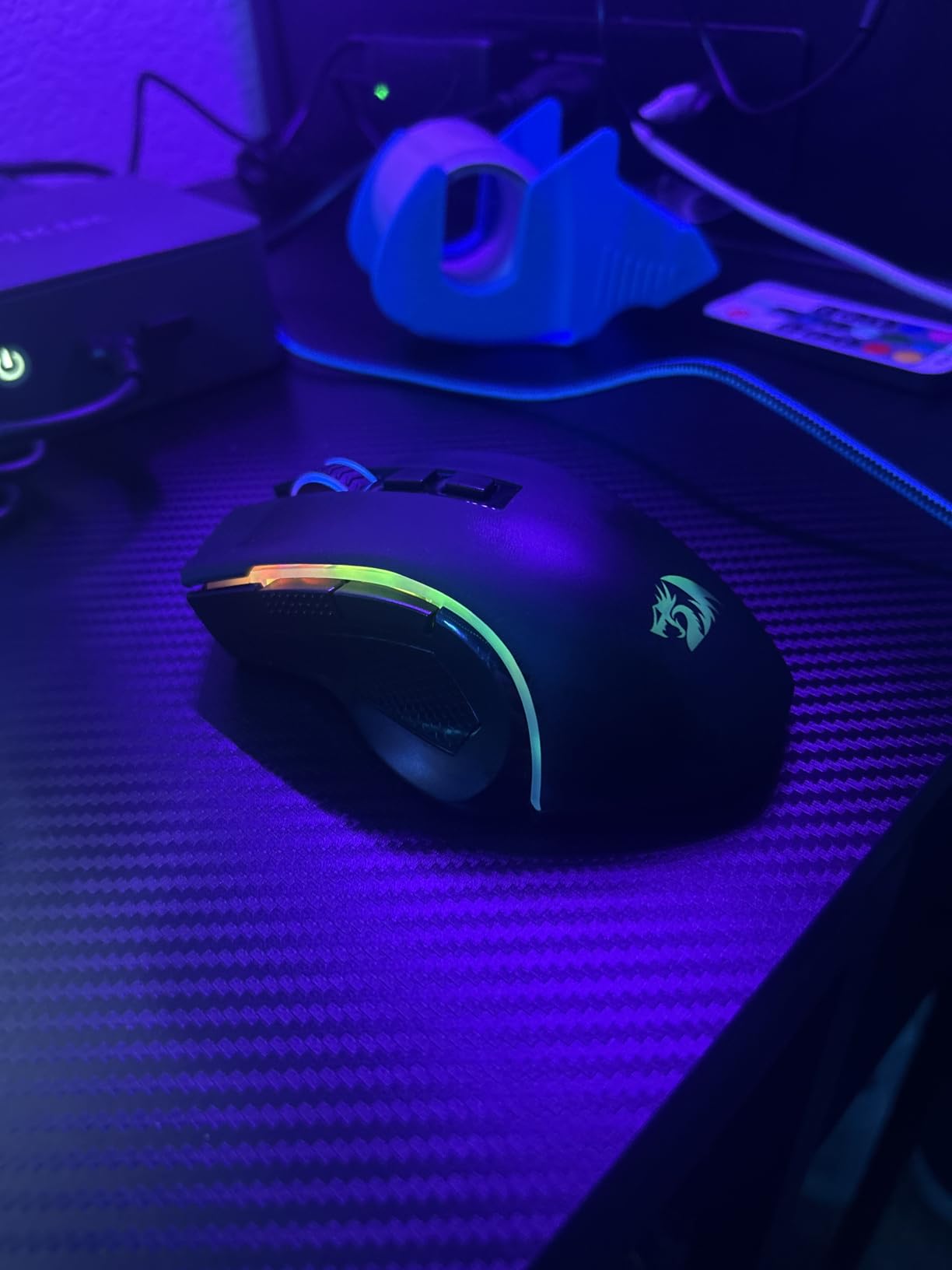 Redragon M602 Griffin RGB Gaming Mouse, RGB Spectrum Backlit Ergonomic Mouse with 7 Programmable Backlight Modes up to 8000 DPI for Windows PC Gamers (Black, Wireless) customer photo 1