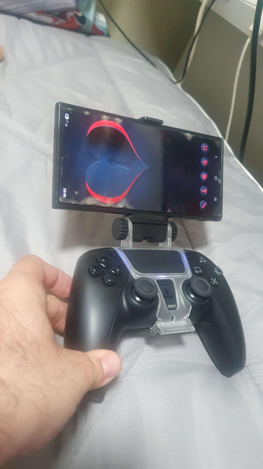 Orzly PS5 Controller Mobile Gaming Clip, DualSense Controller Phone Mount Adjustable Phone Holder Clamp Compatible with PlayStation 5 Dualsense Controller customer photo 1