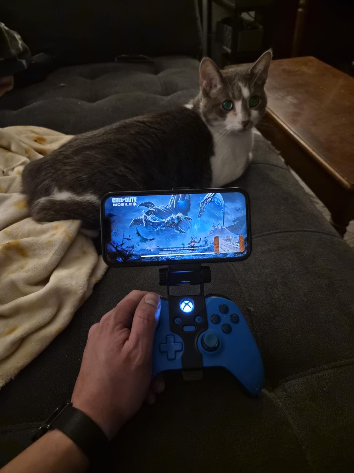 Orzly Xbox Series X Controller Mobile Gaming Clip, Xbox Controller Phone Mount Adjustable Phone Holder Clamp Compatible with Xbox Series X|S, Xbox One, Xbox One S, Xbox One X - Carbon Black customer photo 1