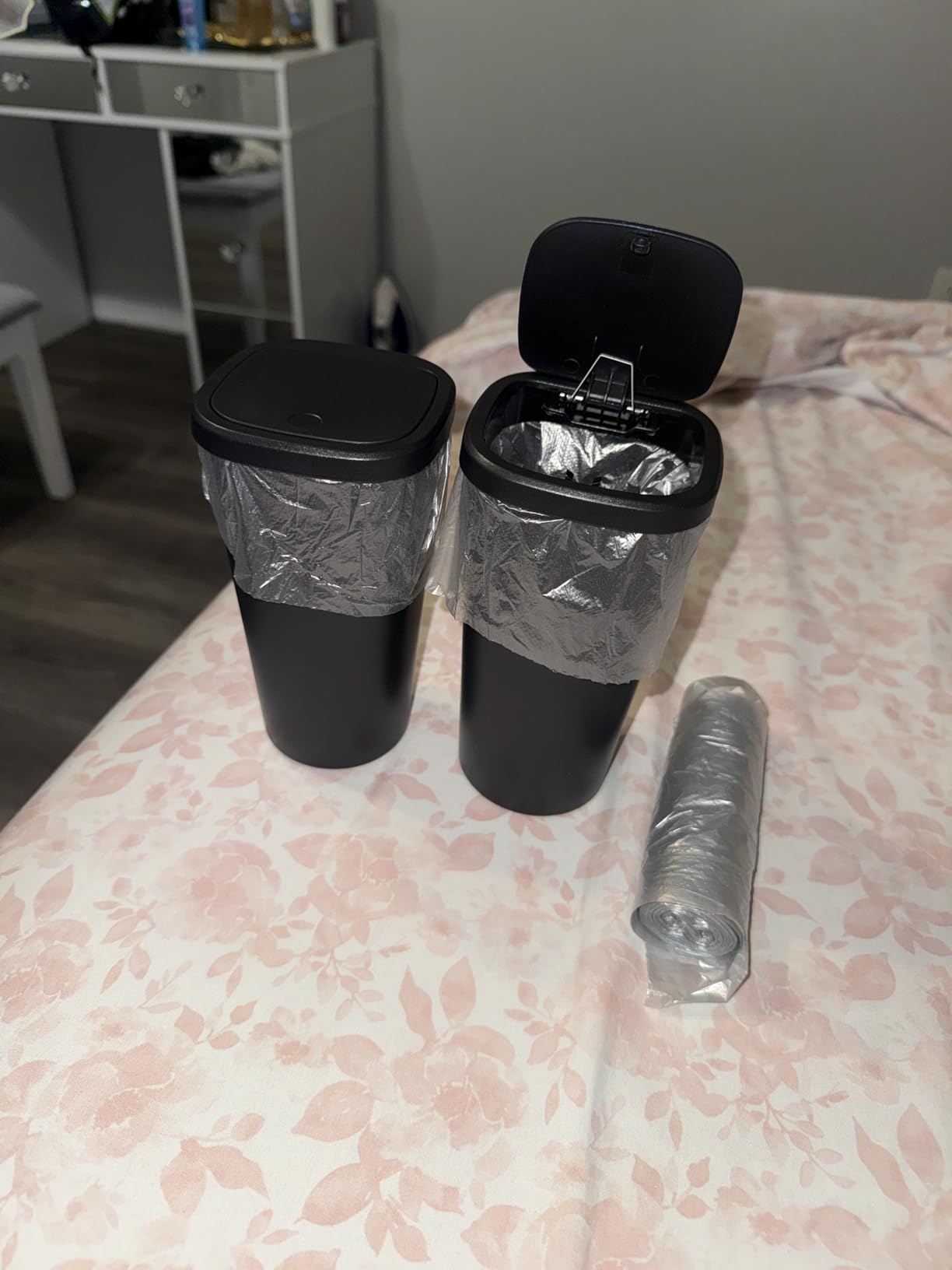 HOTOR Car Trash Can, Car Trash Cup with 30 Additional Trash Bags for Exclusive Using, Multipurpose Trash Can for Car, Office & Home to Meet Various Needs - 2 Packs, Black customer photo 1