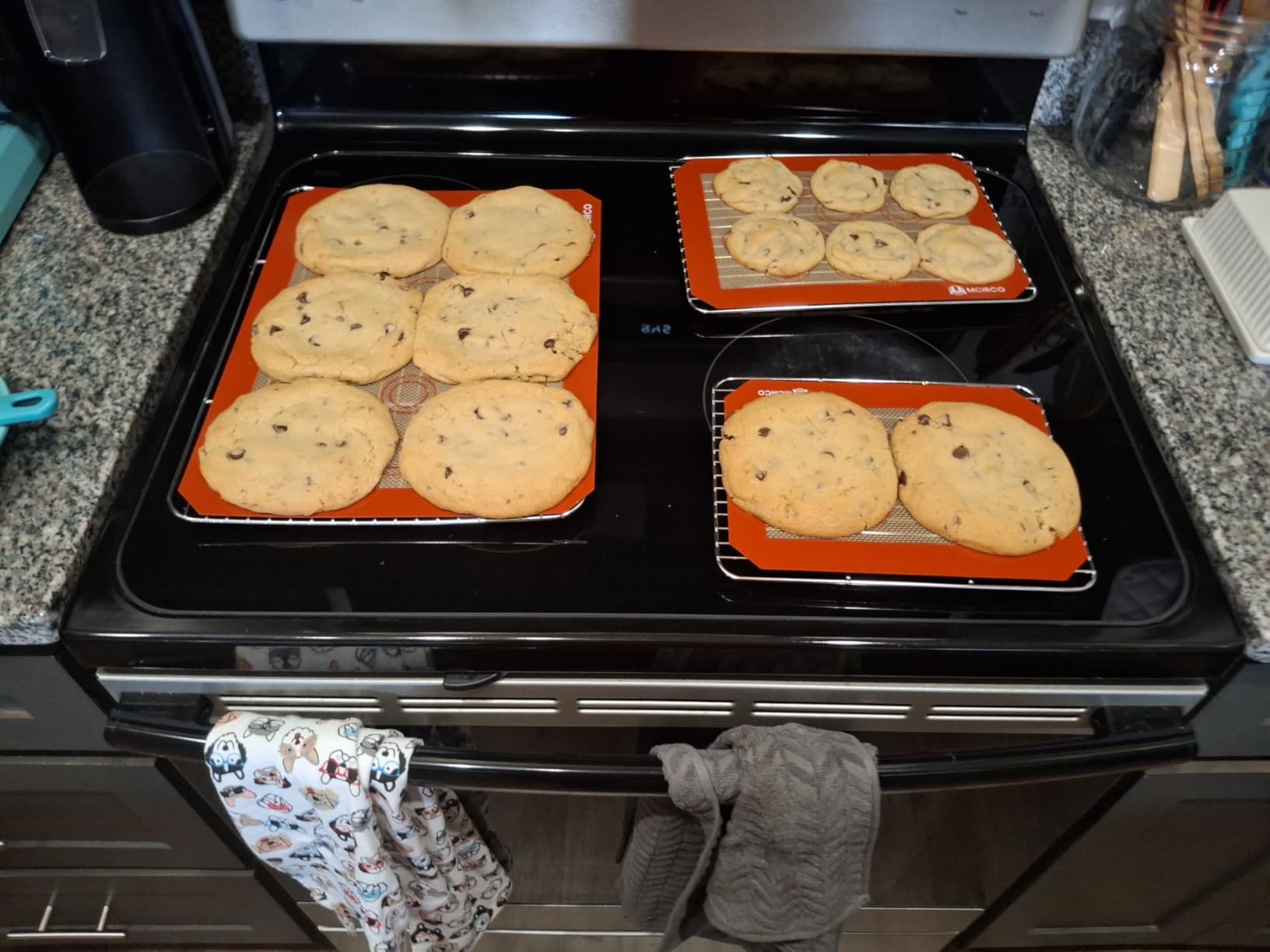 Stainless Steel Baking Sheet Tray Cooling Rack with Silicone Baking Mat Set, Cookie Pan with Cooling Rack, Set of 9 (3 Sheets + 3 Racks + 3 Mats), 10/12/16 Inch, Easy Clean customer photo 2