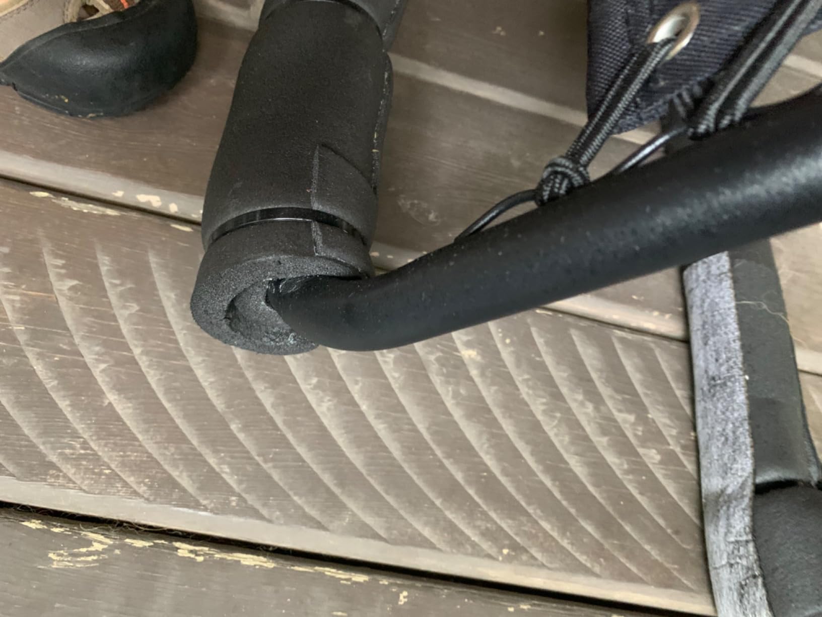 Best Choice Products Oversized Padded Zero Gravity Chair, Folding Outdoor Patio Recliner, XL Anti Gravity Lounger for Backyard w/Headrest, Cup Holder, Side Tray, Polyester Mesh - Gray customer photo 2