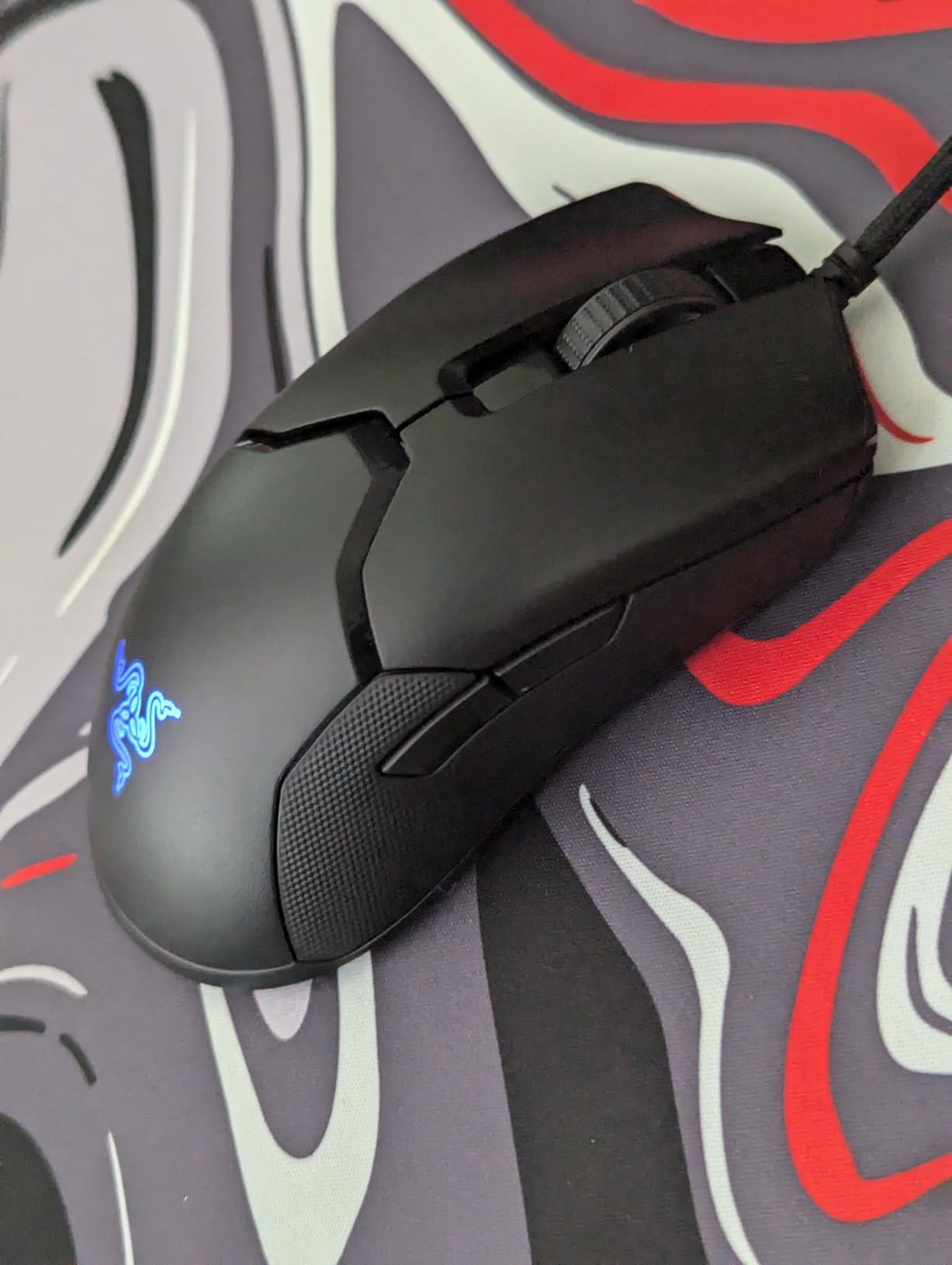 Razer Viper 8K Hz - Ambidextrous E-Sport Gaming Mouse with 8,000 Hz HyperPolling Technology (Optical Focus + Sensor with 20K DPI, Optical Mouse switches, 71g Light) - Black customer photo 2