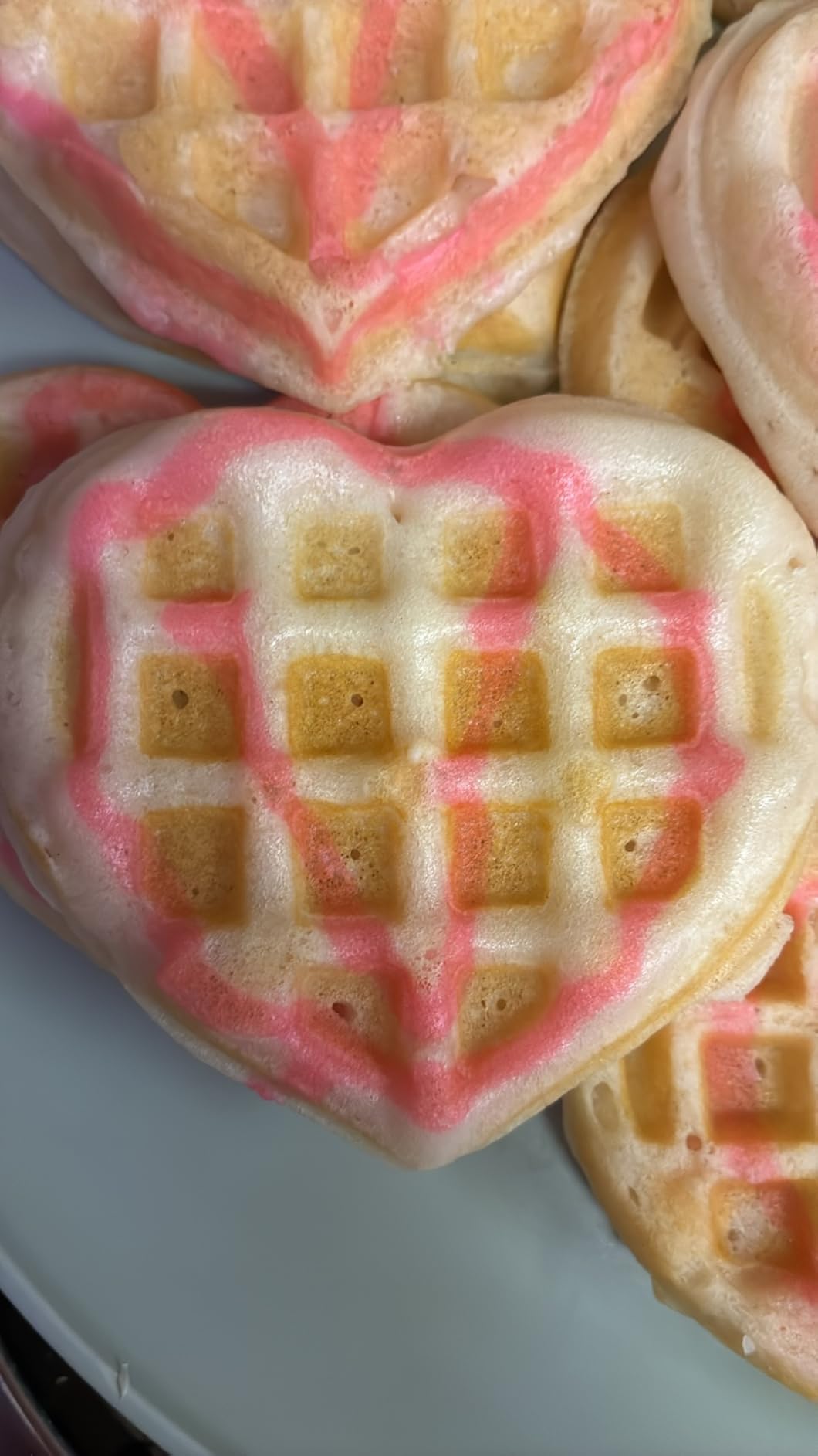 Dash Multi Mini Waffle Maker - Makes Four Waffles at Once for Family Breakfasts - Dual Nonstick Heating Plates & Easy-Release Surface - Compact & Fast-Heating - Graphite customer photo 1