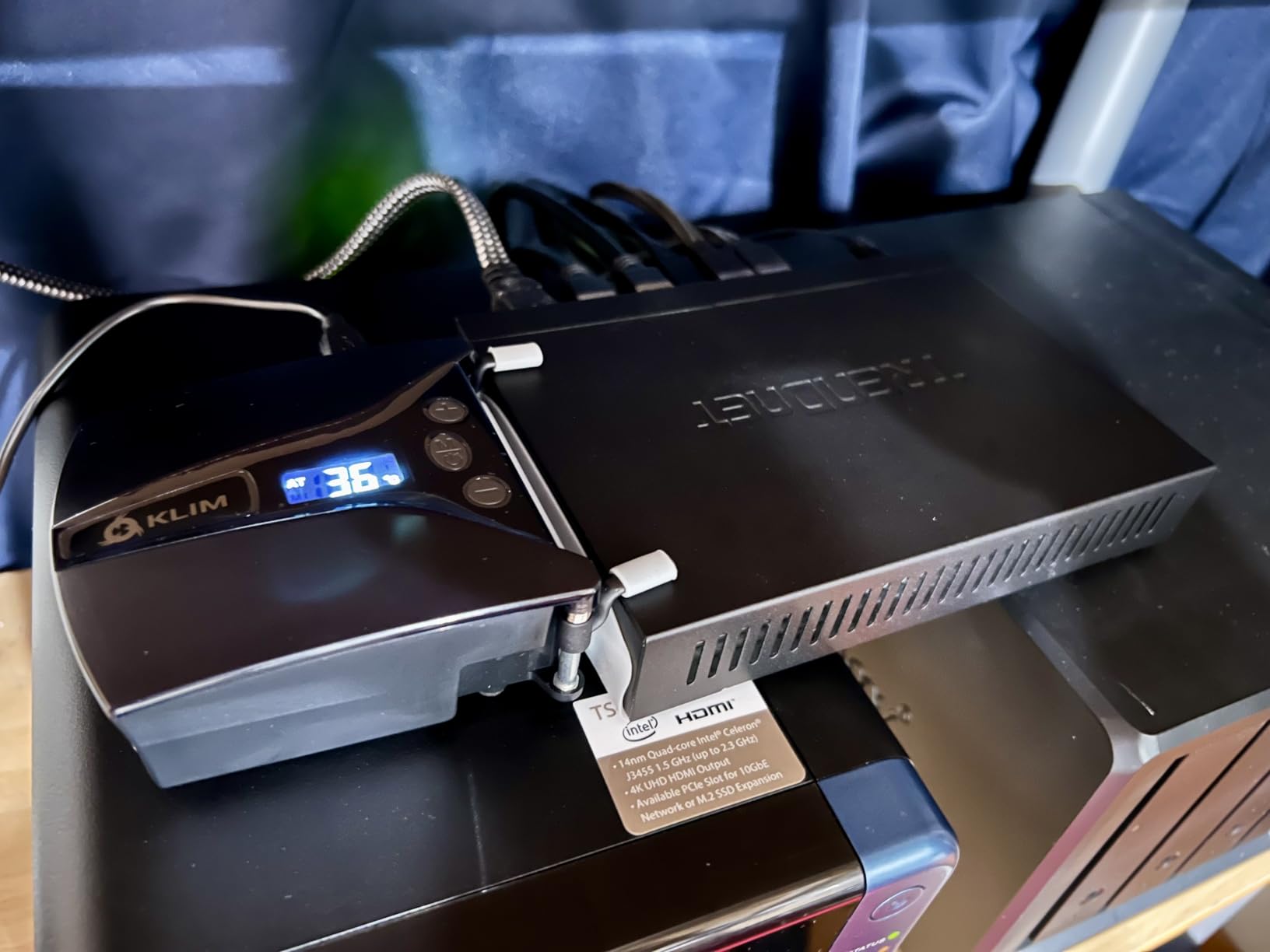 KLIM Tempest Laptop Cooler with Vacuum Fan - New - Gaming Laptop Fan with Display - Temperature Detection + Automatic/Manual Mode - 4000 RPM - Portable - Compatible with Laptop Cooling Pads customer photo 2