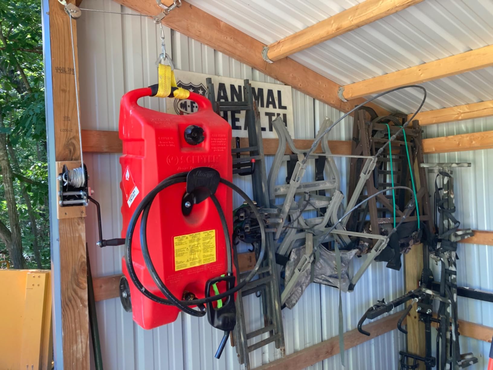 TYT 600LB Boat Trailer Winch with 6M Steel Wire, Hardened Steel Gear Heavy Duty Hand Winch, Operated Two-Way Ratchet Cable Winch, Ratio 3.2:1 Crank Small Winch for ATV UTV Marine Jet Ski Trailer Winch customer photo 2