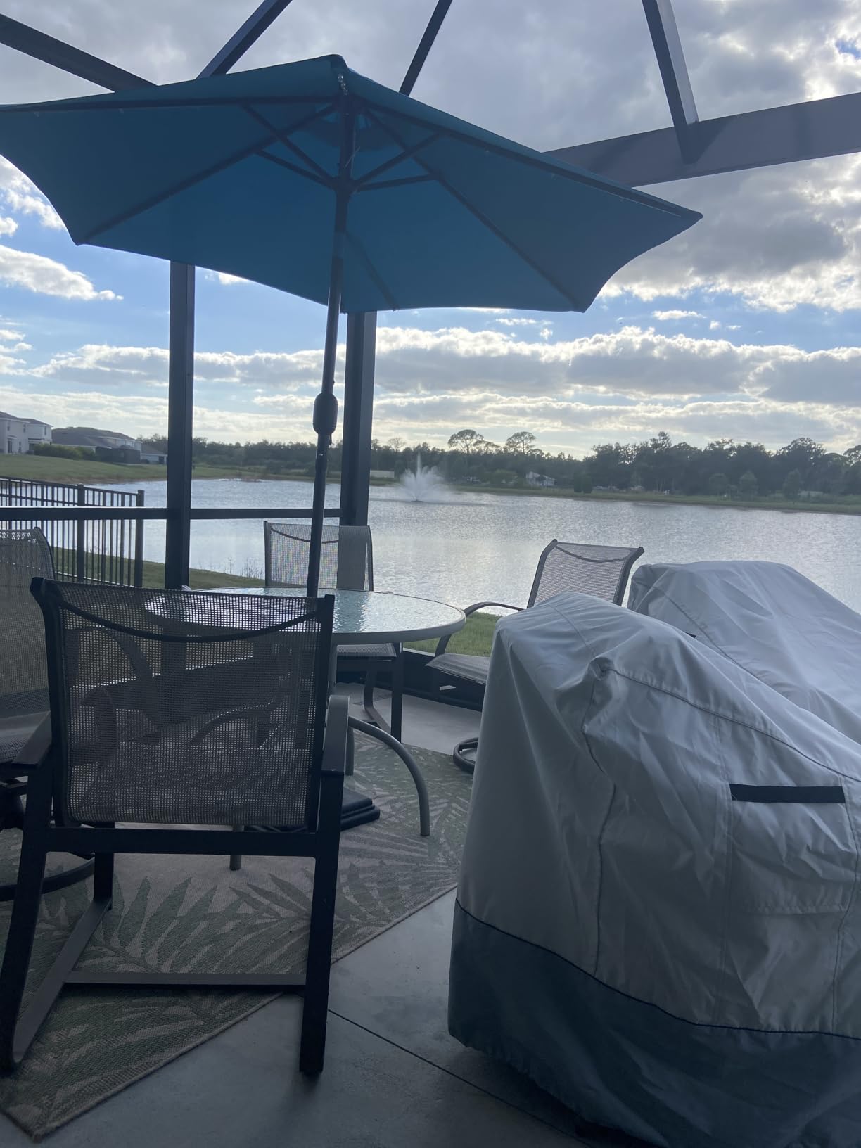 Blissun 7.5 ft Solar Umbrella, 18 LED Lighted Patio Umbrella, Table Market Umbrella customer photo 2