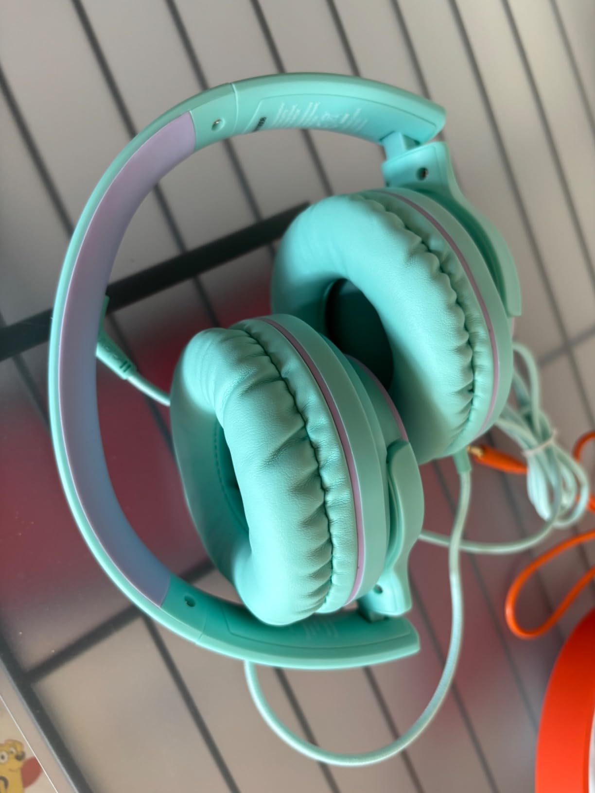 iClever 2Pack Kids Headphones with Sharing Splitter - 85dBA Safe Volume Limited - HS22 Wired Headphones for Kids Teens, Tangle-Free 3.5mm Jack Foldable Stereo for School/Tablet/Travel customer photo 1