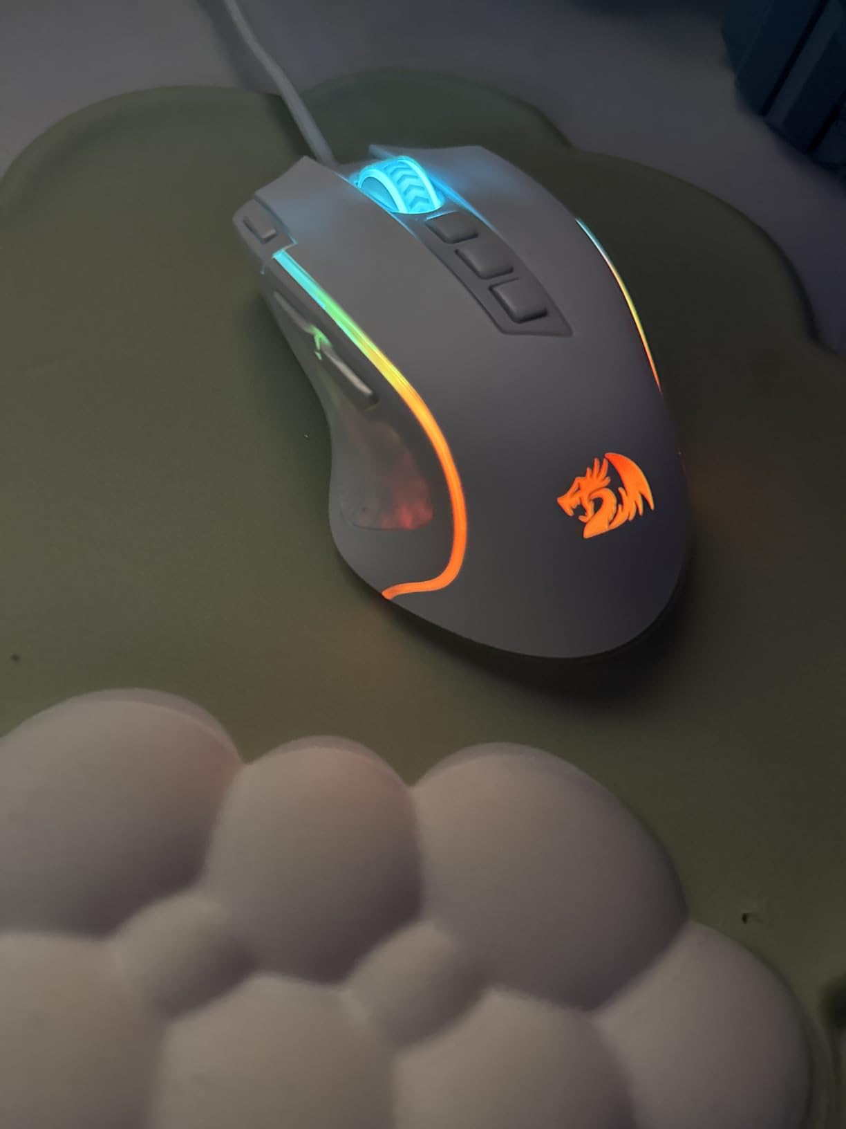 Redragon M612 Predator RGB Gaming Mouse, 8000 DPI Wired Optical Mouse with 11 Programmable Buttons & 5 Backlit Modes, Software Supports DIY Keybinds Rapid Fire Button customer photo 2