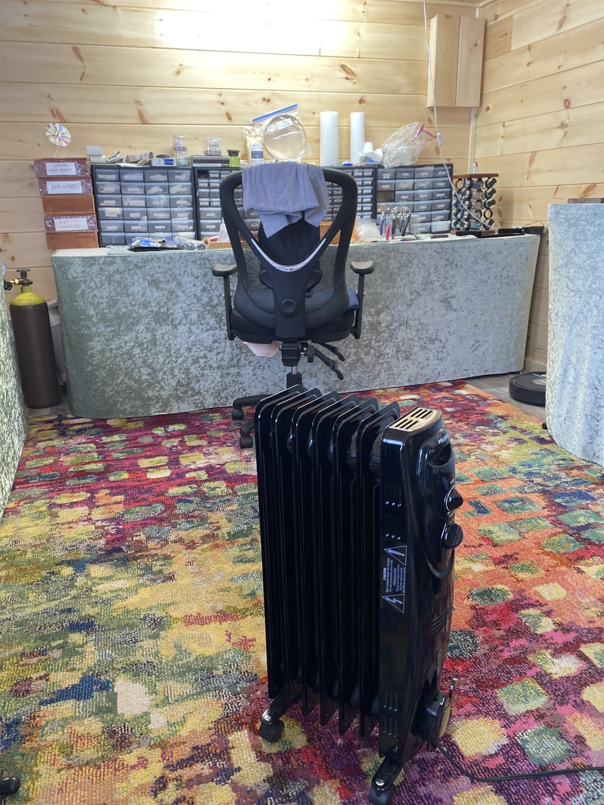 PELONIS Radiator Heater for Large Space, Electric Oil Filled Radiator, Dual Knobs, 1500W, Quiet Space Heater, 3 Modes, Tip-over Protection customer photo 1