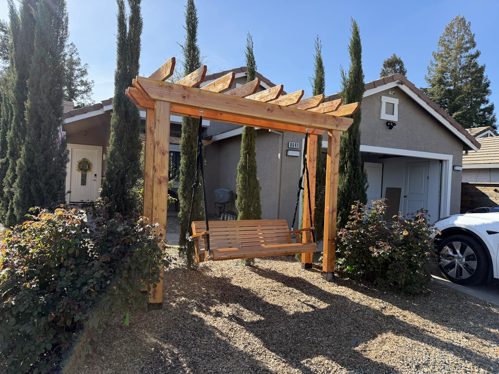 VINGLI Upgraded Patio Wooden Porch Swing for Courtyard & Garden, Heavy Duty 880 LBS Swing Chair Bench with Hanging Chains for Outdoors (Brown, 5 FT) customer photo 2