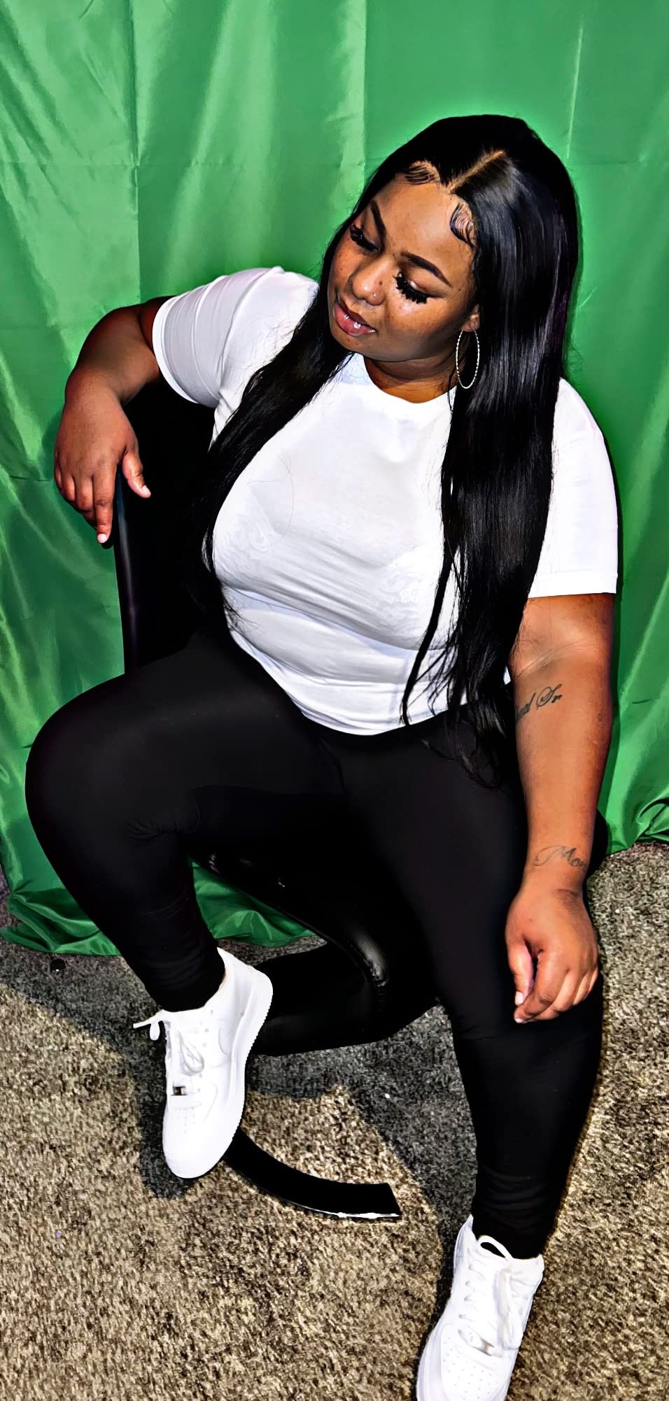 Green Screen Backdrop Kit, 5 x 6.5 ft Portable Chromakey Green Screen with T-Shaped Stand & Carrying Bag & 5 Clamps, Greenscreen Background for Streaming, Gaming, Zoom customer photo 1