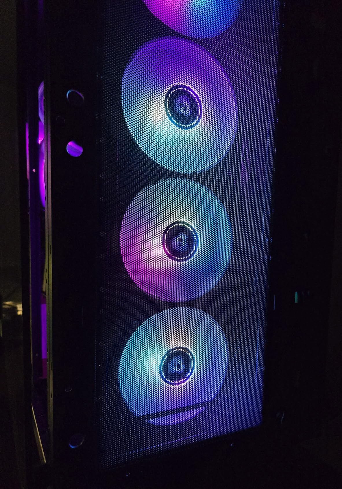 ARCTIC P12 PWM PST A-RGB (3 Pack) - PC Fans, 120mm PWM Case Fan Optimized for Static Pressure, Semi-Passive: 200-2000 RPM (0 RPM <5%), 5V 3 pin ARGB LED - Black customer photo 2