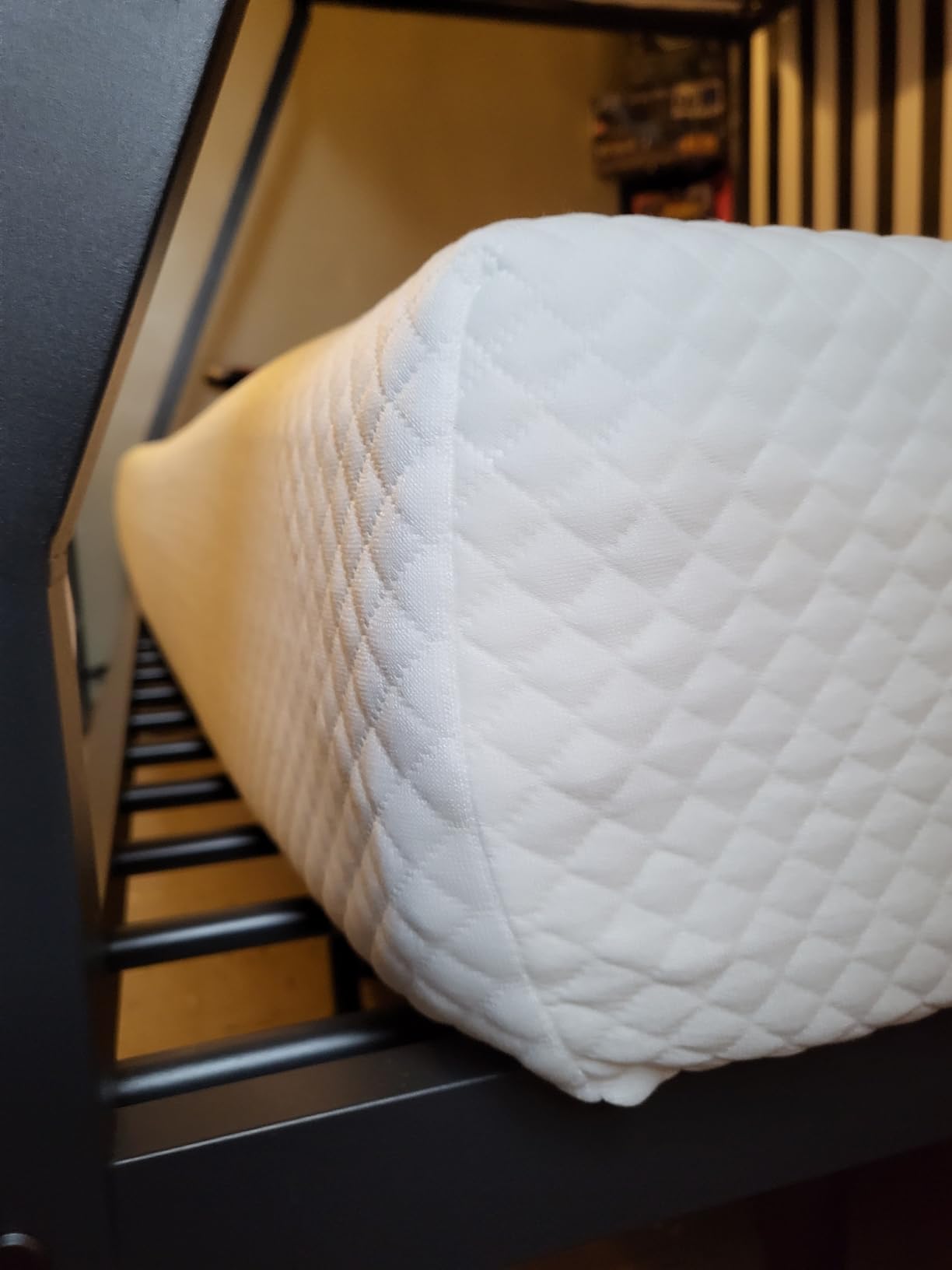 FDW | 8 Inch Twin Mattress | Medium Firm | Gel Memory Foam Mattress | White | Bed in a Box, CertiPUR-US Certified | Pressure Relief, Cooling Ventilated Foam | Washable Removable Cover customer photo 1