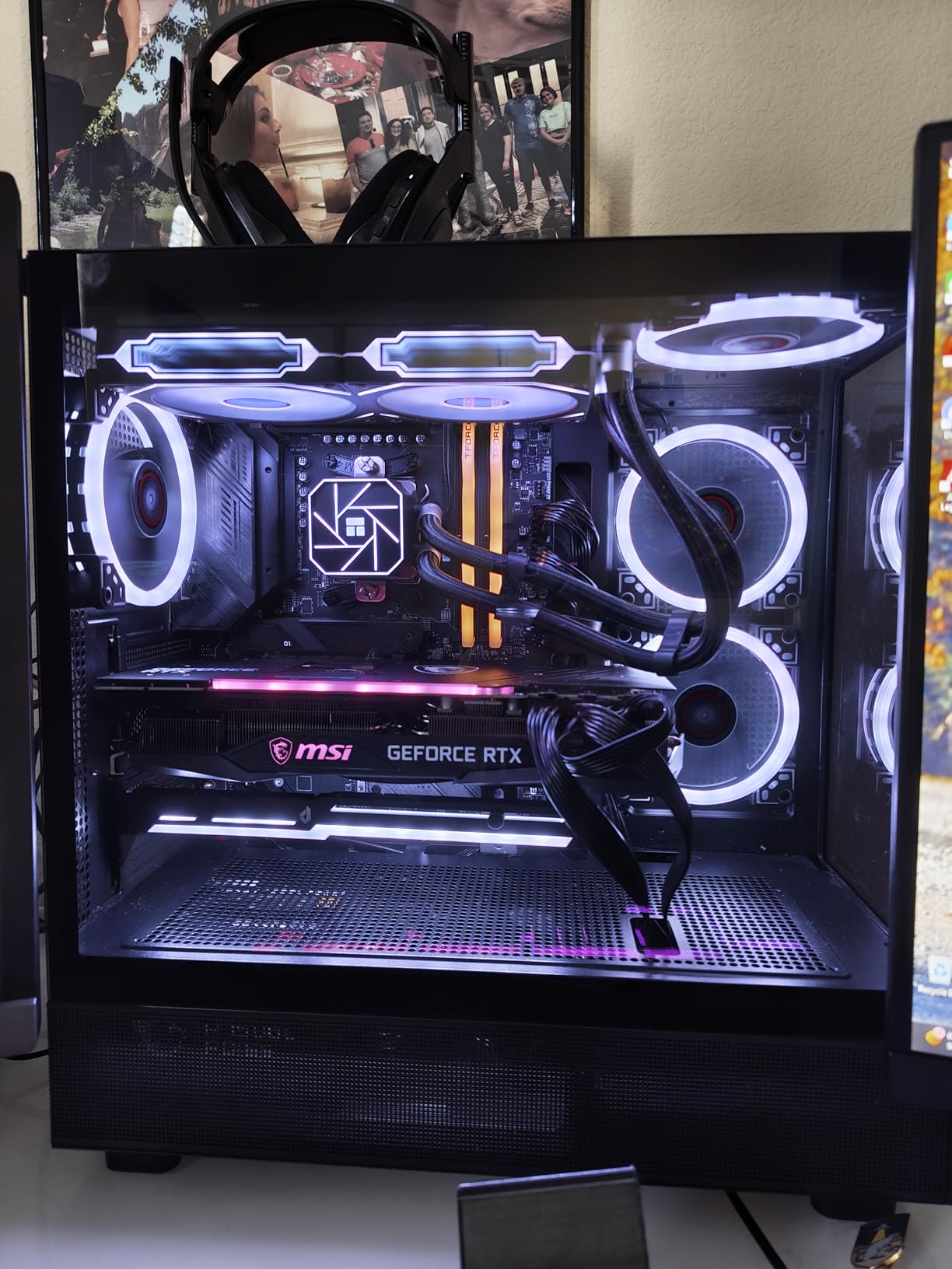 upHere 5V 3PIN Addressable RGB Graphics Card GPU Brace Support Video Card Sag Holder,Built-in 5V ARGB Strip,Adjustable Length and Height Support,G276ARGB customer photo 1