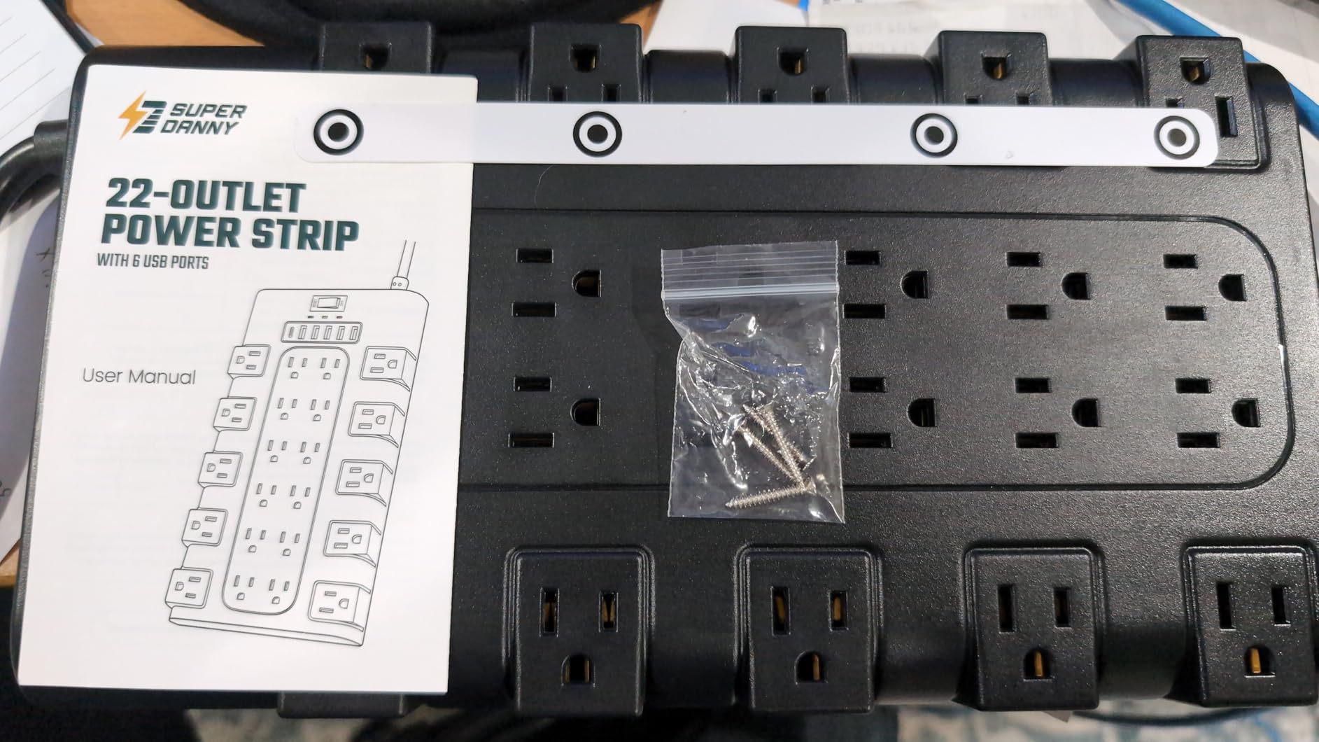 Power Strip, SUPERDANNY Surge Protector with 22 AC Outlets and 6 USB Charging Ports, 1875W/15A, 2100 Joules, 6.5Ft Flat Plug Heavy Duty Extension Cord for Home, Office, Dorm, Gaming Room, Black customer photo 2