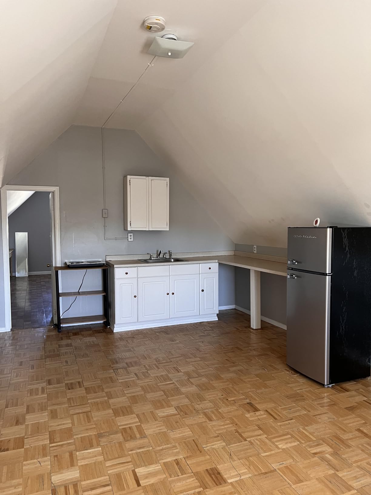 Frigidaire 2 Door Apartment Size Refrigerator with Freezer, 7.5 cu ft, Retro, Silver, Platinum customer photo 2