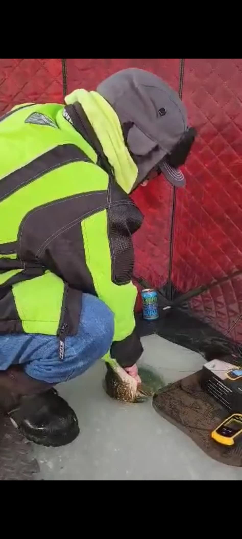 LUCKY Kayak Portable Fish Depth Finder Water Handheld Fish Finder Sonar Castable Kayak Boat Fishfinder Transducer Fishing LCD Display FFC1108 customer photo 1