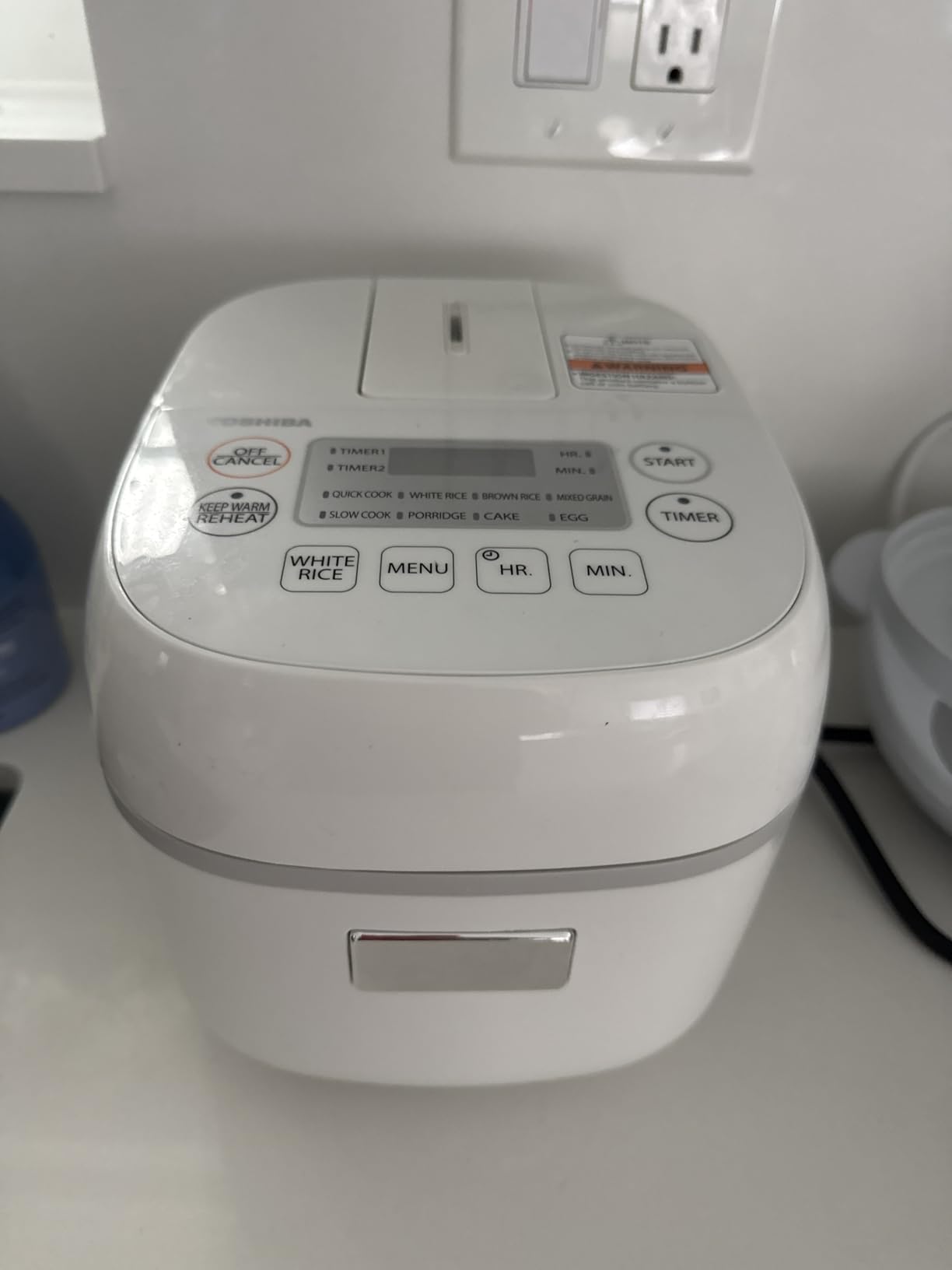 Toshiba Mini Rice Cooker, 3 Cups Uncooked Small Rice Cooker, Steamer & Warmer, With Fuzzy Logic And One-Touch Cooking, 24 Hour Delay Timer And Auto Keep Warm Feature, White customer photo 1