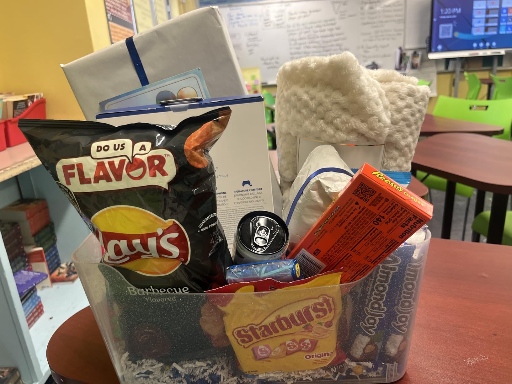 Playstation 5 DualSense Wireless Controller - White (Renewed) customer photo 1