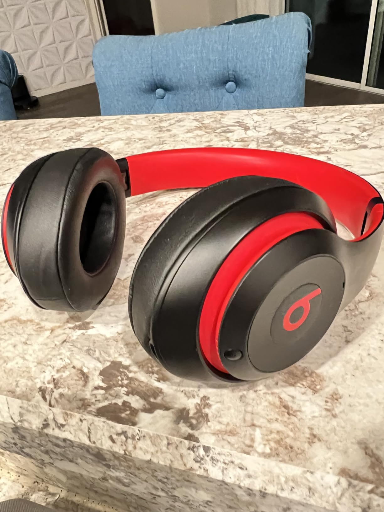 Beats Studio3 Decade Collection Wireless Over-Ear Headphones - Defiant Black/Red (Renewed) customer photo 2