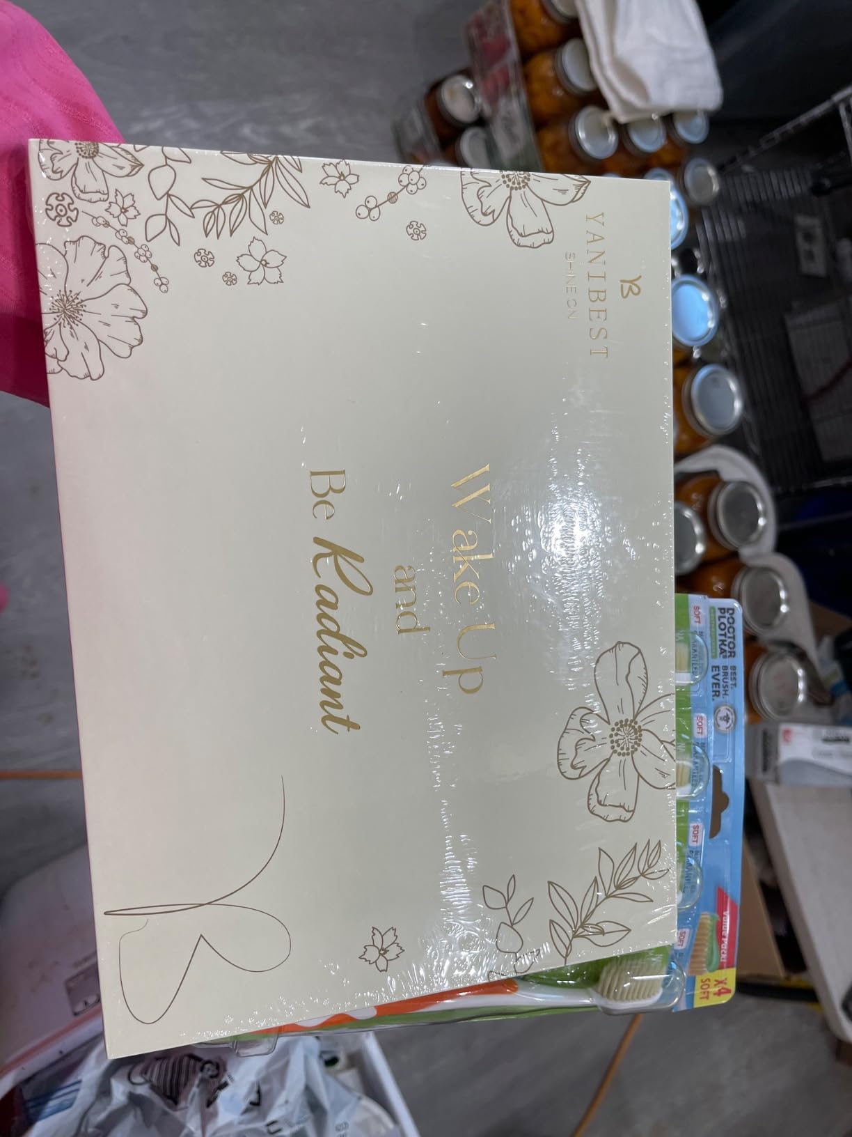 Yanibest Satin Pillowcase, Silk Pillow Cases for Hair and Skin with Zipper, Queen Pillow Cases Set of 2 for 20