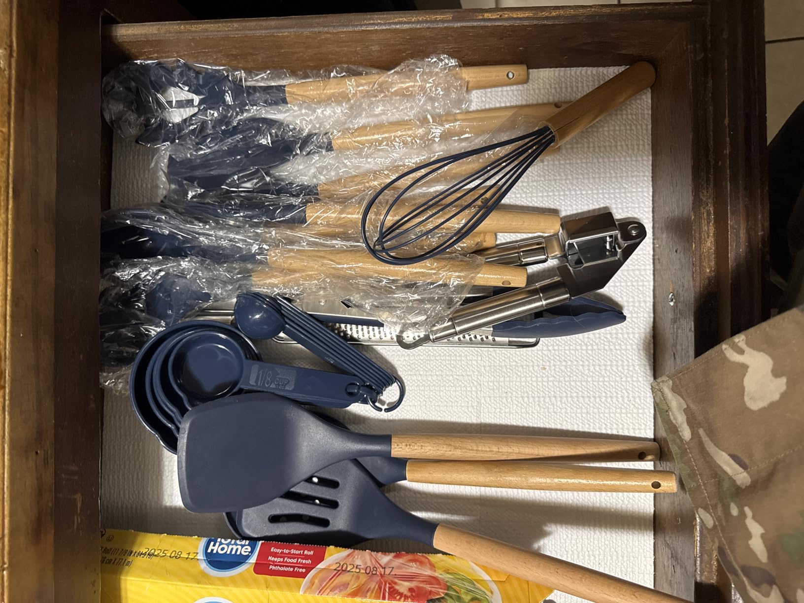 Kitchen Utensils Set- 35 PCs Cooking Utensils with Grater, Tongs, Spoon Spatula & Turner Made of Heat Resistant Food Grade Silicone and Wooden Handles Kitchen Gadgets Tools Set for Nonstick Cookware customer photo 1