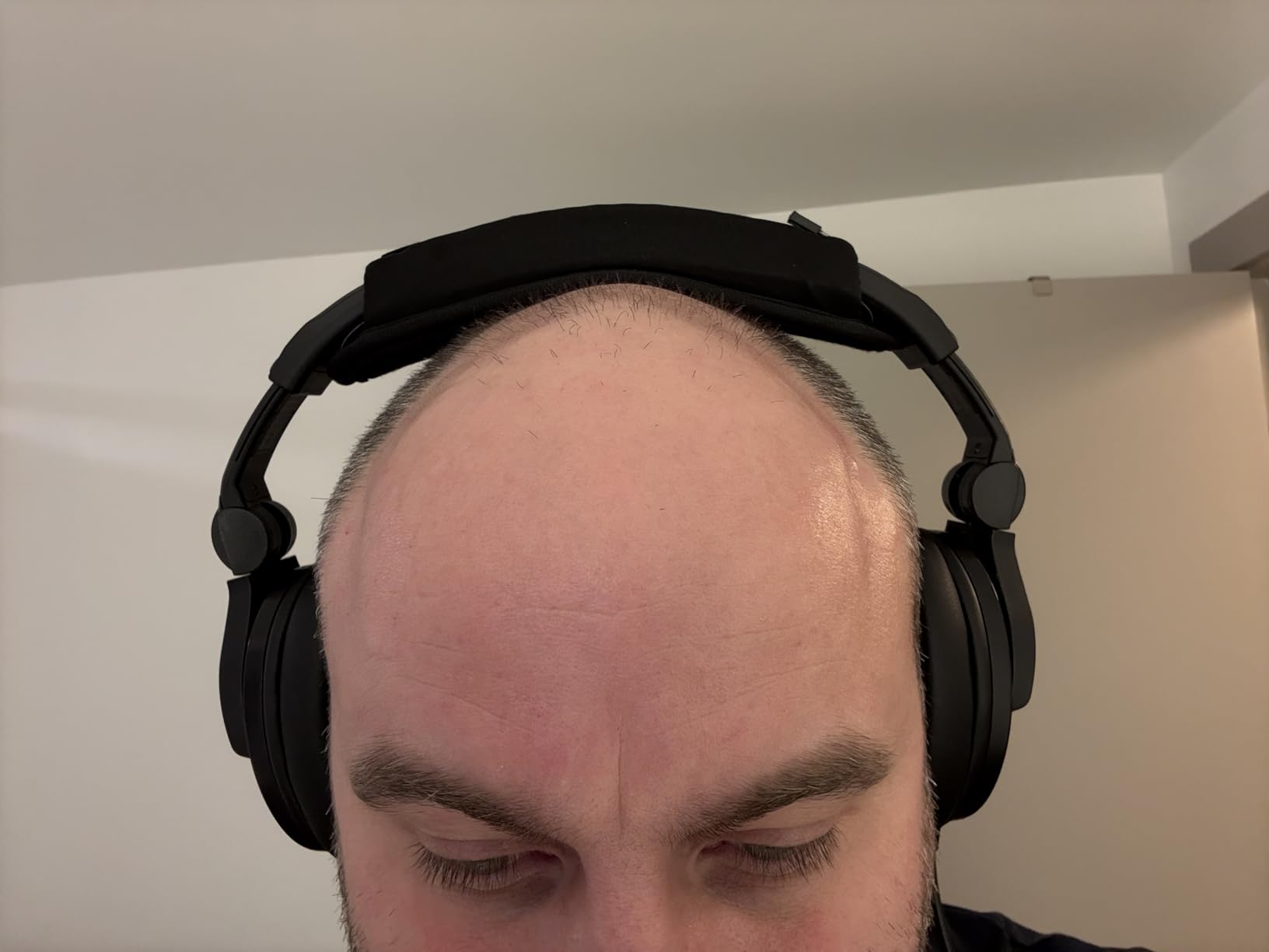 Geekria Medium Cooling-Gel Hook and Loop Headband Cover + Pad Set Protector No Tool Needed Compatible with HyperX, Turtle Beach, Razer, SteelSeries, Logitech, Corsair Headphones customer photo 1