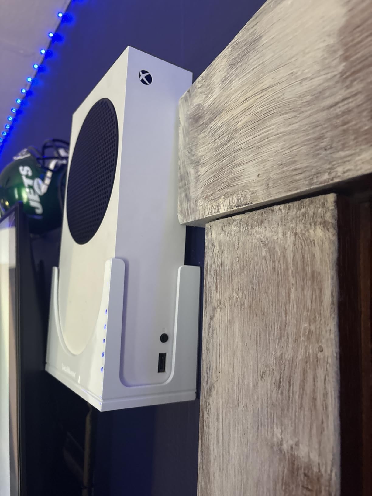 TotalMount - Wall Mount for Xbox Series S - Holds Xbox Series S on a Wall by Your TV (White Mount) customer photo 2