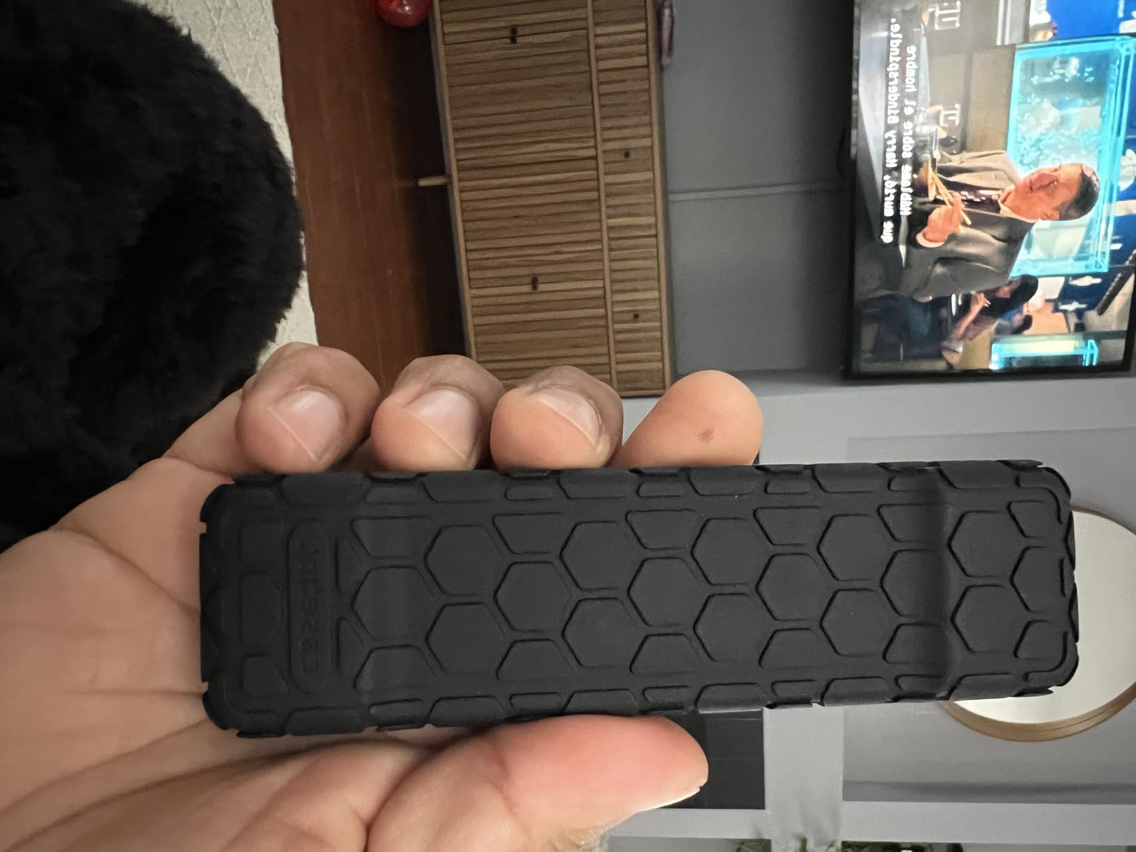 Fintie Protective Case for Apple TV Siri Remote 2021 2022 - Honey Comb Lightweight Anti Slip Shockproof Silicone Cover for Apple TV 4K / HD Siri Remote Controller (2nd Gen / 3rd Gen), Black customer photo 1