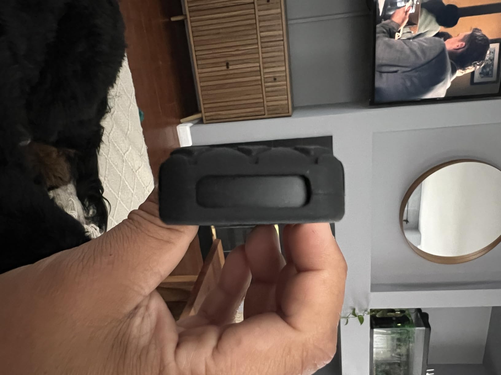 Fintie Protective Case for Apple TV Siri Remote 2021 2022 - Honey Comb Lightweight Anti Slip Shockproof Silicone Cover for Apple TV 4K / HD Siri Remote Controller (2nd Gen / 3rd Gen), Black customer photo 2