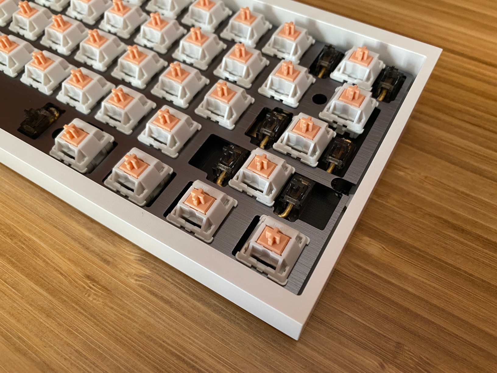 ZugGear White Plate Mount Stabilizers 2U 6.25U 7U for Cherry MX Compatible Mechanical Keyboards (DUROCK White Plate Mount 60/87 Keyboard Kit) customer photo 2