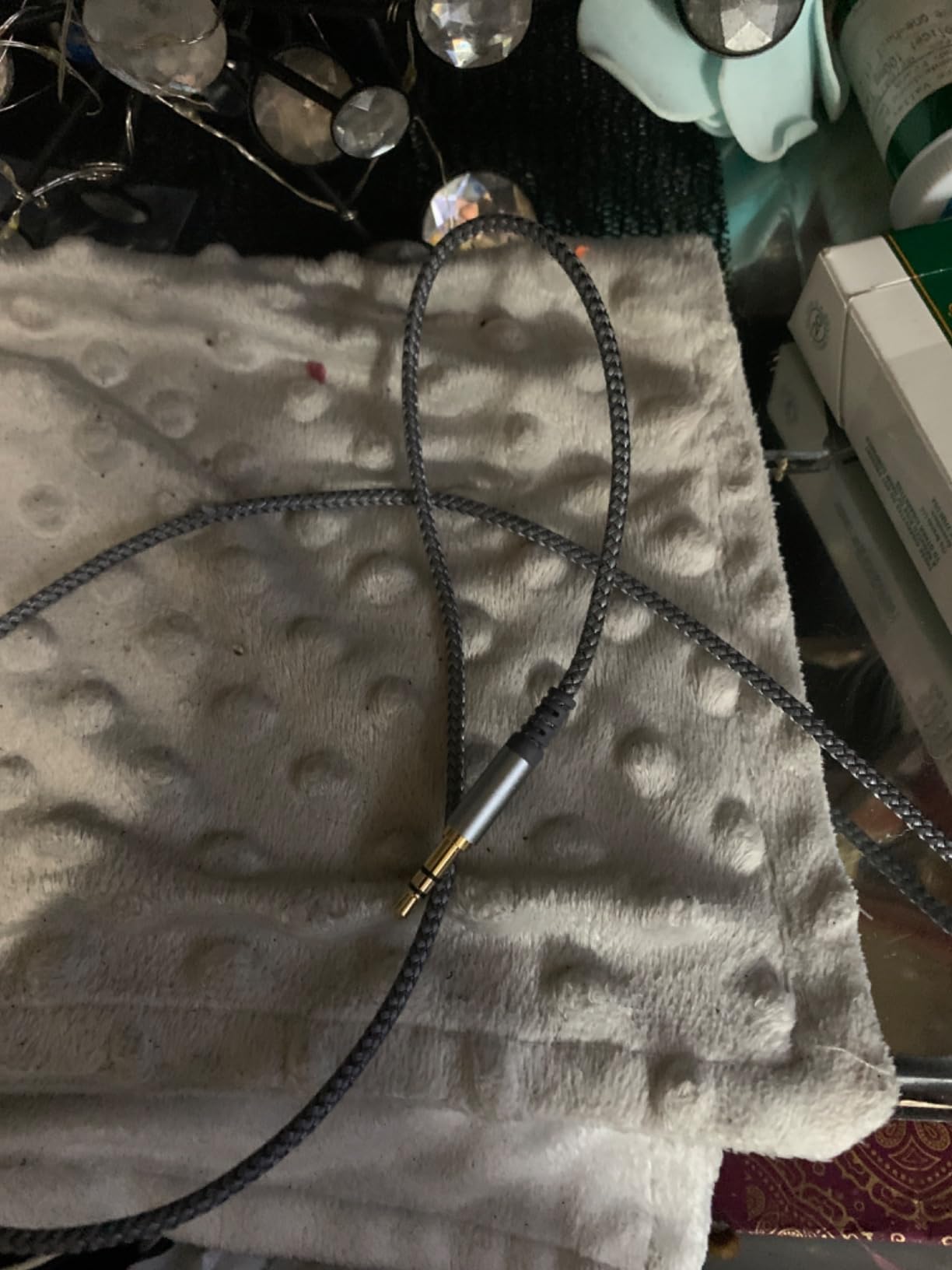 MCSPER Headphone Extension Cable, [2-Pack, 6.6ft Hi-Fi ] 3.5mm Extension AudioMale to Female Aux Adapter Hi-Fi Sound Stereo Extender Cord for Headset, iPhone, iPad, Smartphones, Tablets & More (Grey) customer photo 2