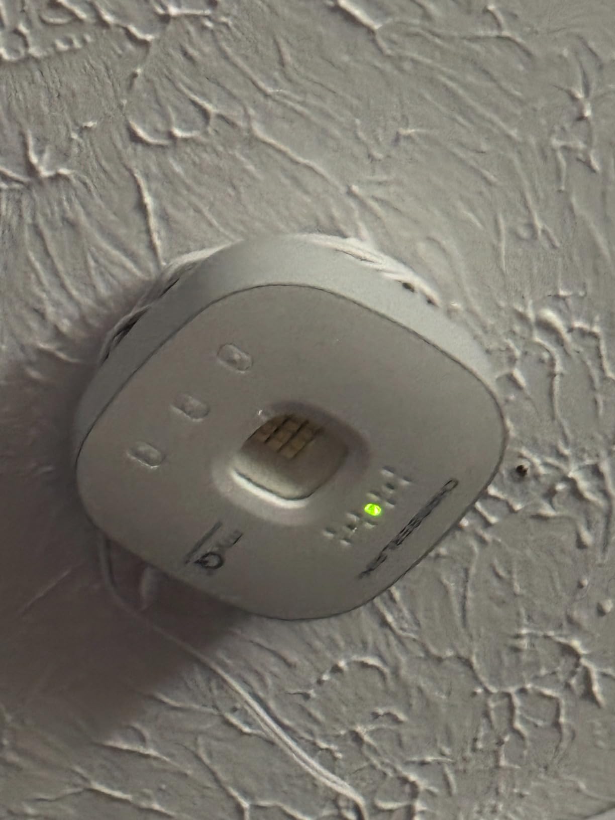 CHAMBERLAIN myQ Smart Garage HD Camera & Smart Garage Hub Bundle- Wi-Fi & Bluetooth- Smartphone Controlled - Two Way Talk - Works with Key by Amazon in-Garage Delivery, White customer photo 2