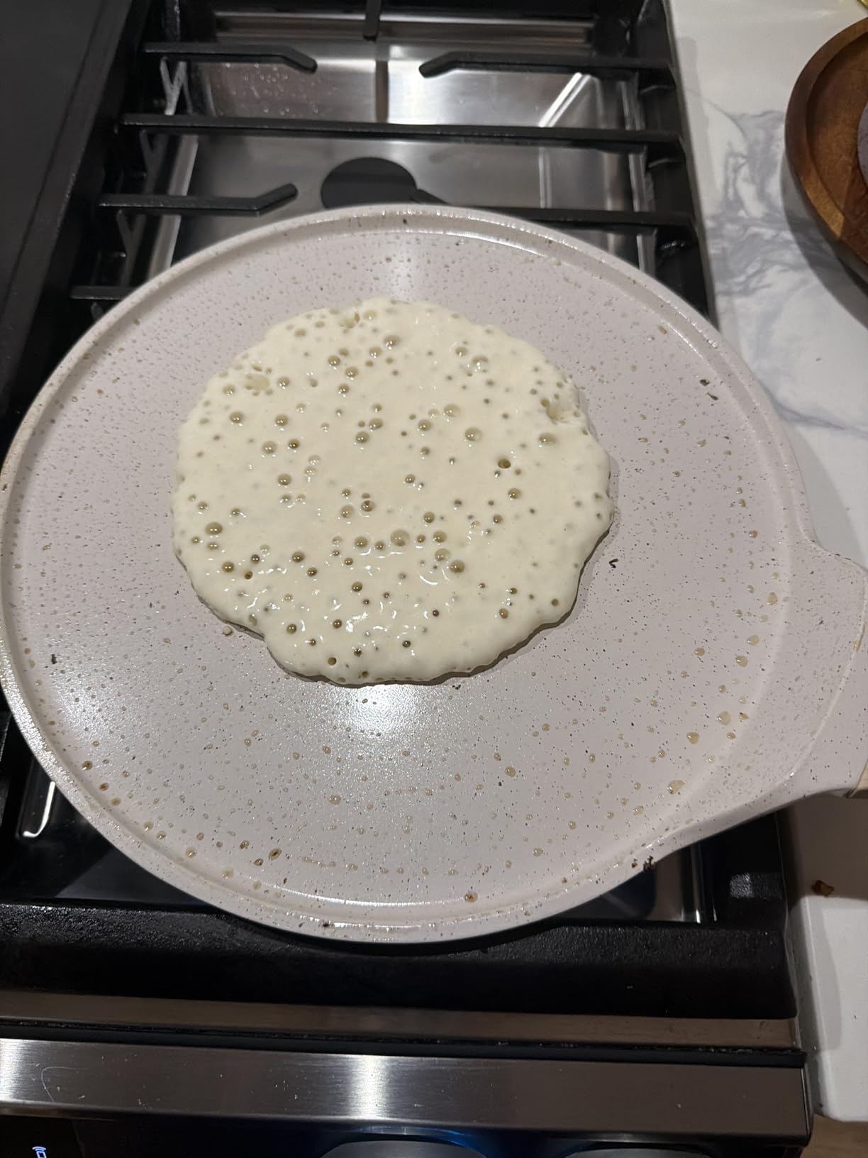 ESLITE LIFE 9.5 Inch Nonstick Crepe Pan with Spreader Granite Coating Black customer photo 2