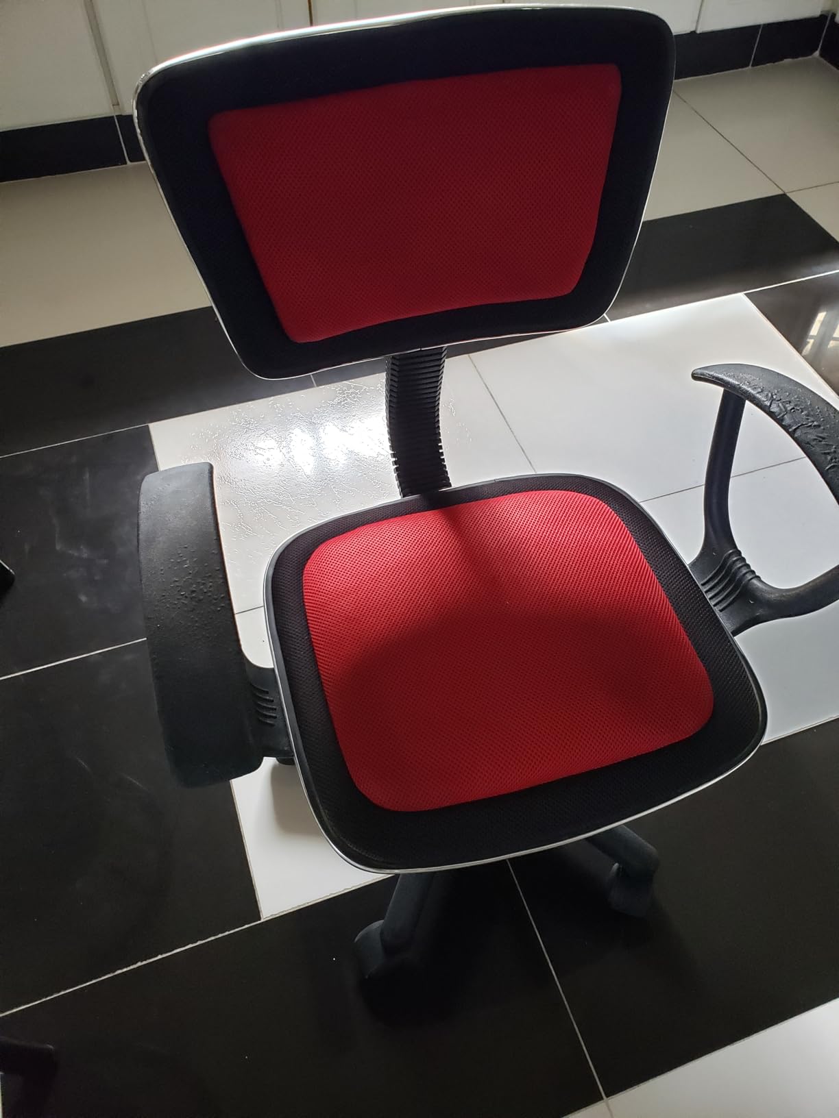 5.5 inch Office Chair Gas Lift Cylinder-Office Chair Replacement Parts,Universal Size Fits Most Chairs,Heavy Duty Gas Lift Hydraulic/Pneumatic Piston(Black) customer photo 1