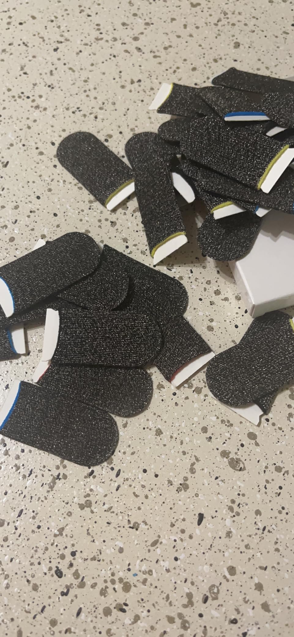 Geyoga 40 Pieces Gaming Finger Sleeve for Thumb Sleeves Mobile Gaming Finger Protector(Black) customer photo 1