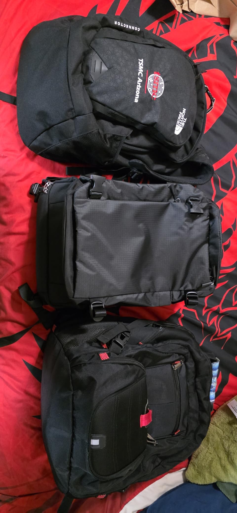 tomtoc Travel Backpack 40L, TSA Friendly Flight Approved Carry-on Luggage Hand Water-resistant Lightweight Business Rucksack, Durable Large Weekender Bag Daypack Fits 17.3 Inch Laptop, PFAS Free customer photo 2