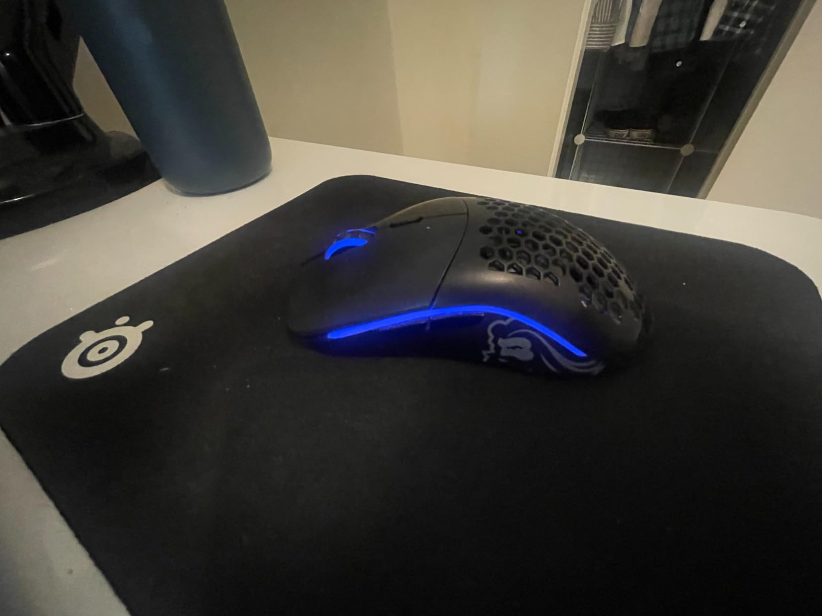 Glorious Model O Wireless Gaming Mouse - Superlight, 69g Honeycomb Design, RGB, Ambidextrous, Lag Free 2.4GHz Wireless, Up to 71 Hours Battery - Matte Black customer photo 1