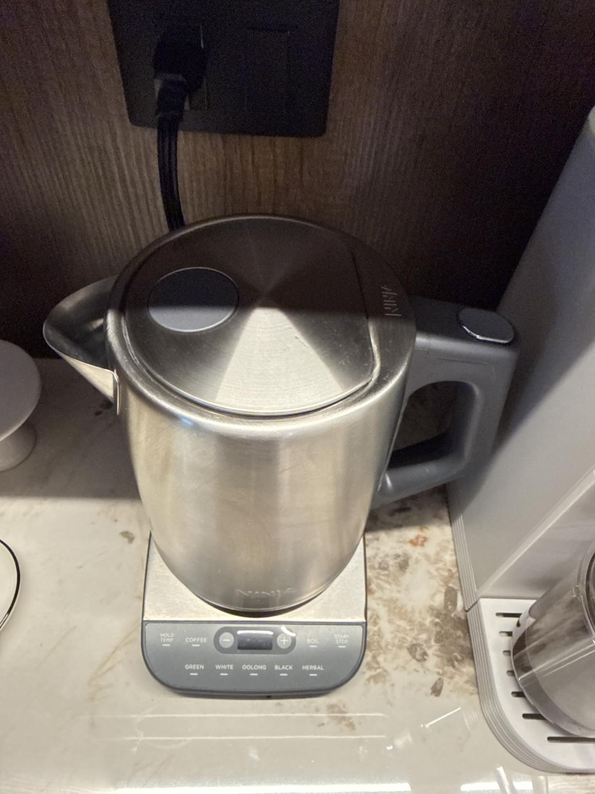 Ninja KT200 Precision Temperature Electric Kettle, 1500 watts, BPA Free, Stainless, 7-Cup Capacity, Hold Temp Setting, Silver customer photo 2