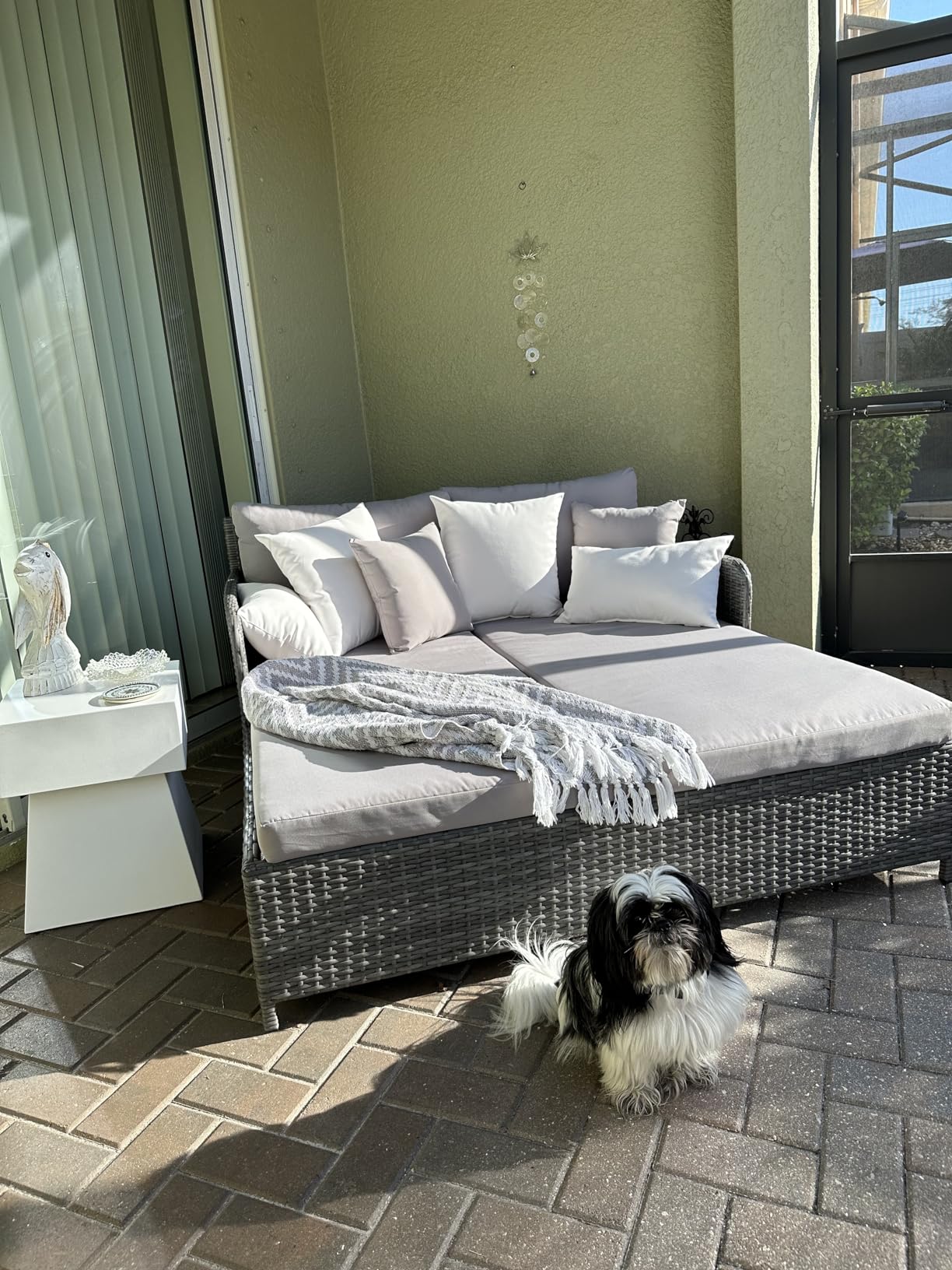 SAFAVIEH Outdoor Collection Cadeo Natural/White Cushion Daybed PAT7500D customer photo 2