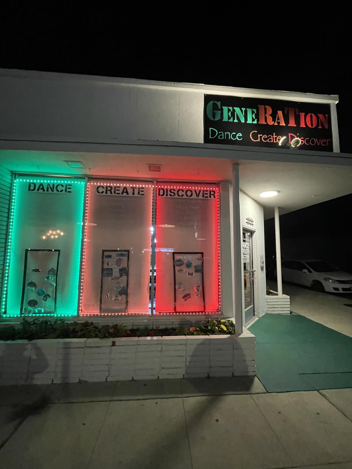 Govee RGBIC LED Strip Lights, Smart LED Lights for Bedroom, Bluetooth LED Lights APP Control, DIY Multiple Colors on One Line, Color Changing LED Strip Lighting Music Sync, Home Decor, 16.4ft customer photo 2