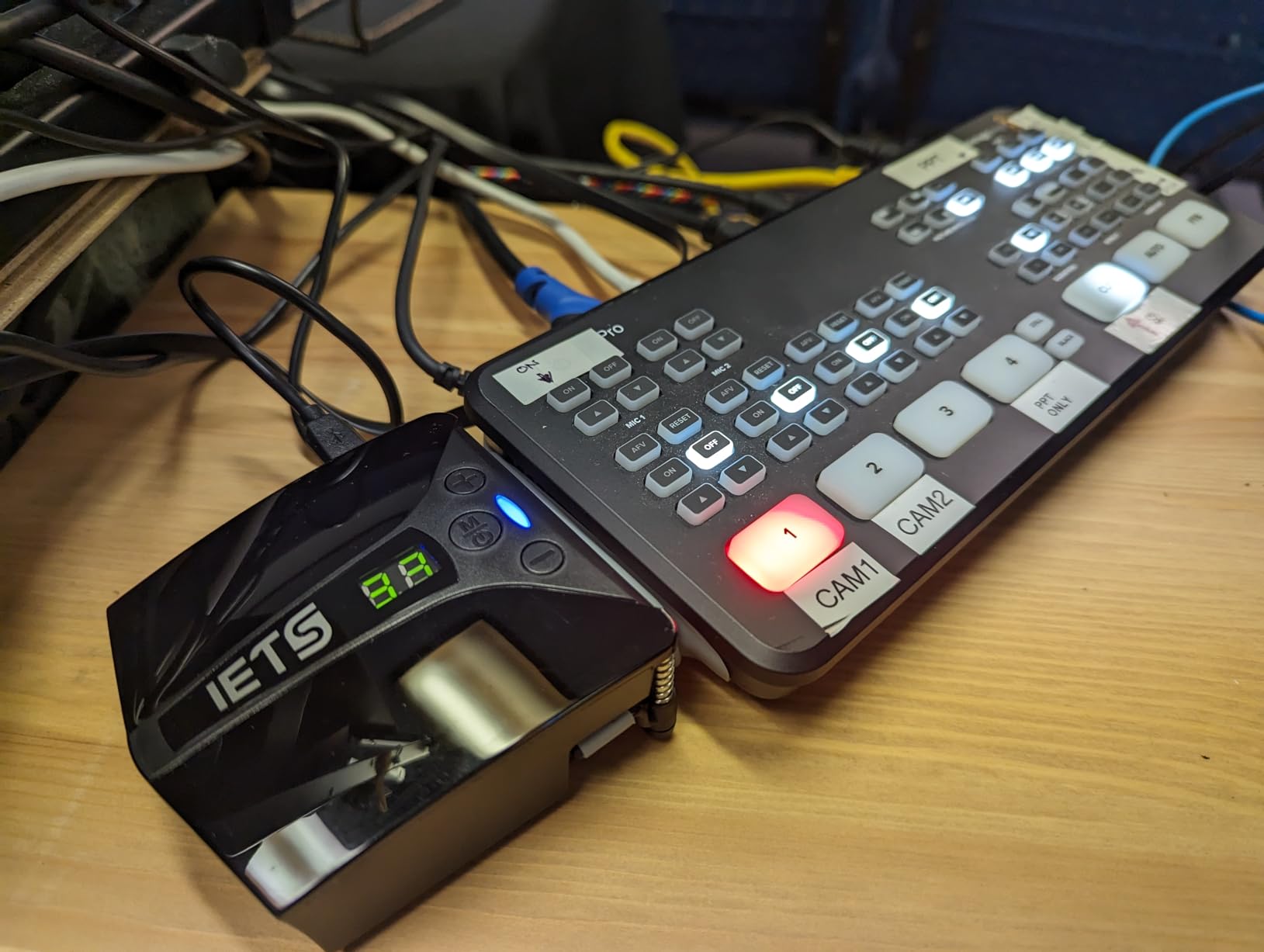 GT202UB vacuum laptop fan cooler With temperature display, intelligent temperature measurement cooling, 13 wind speed (2600-5000RPM turbo fan),Perfect for Rapid Cooling of gaming laptop customer photo 2